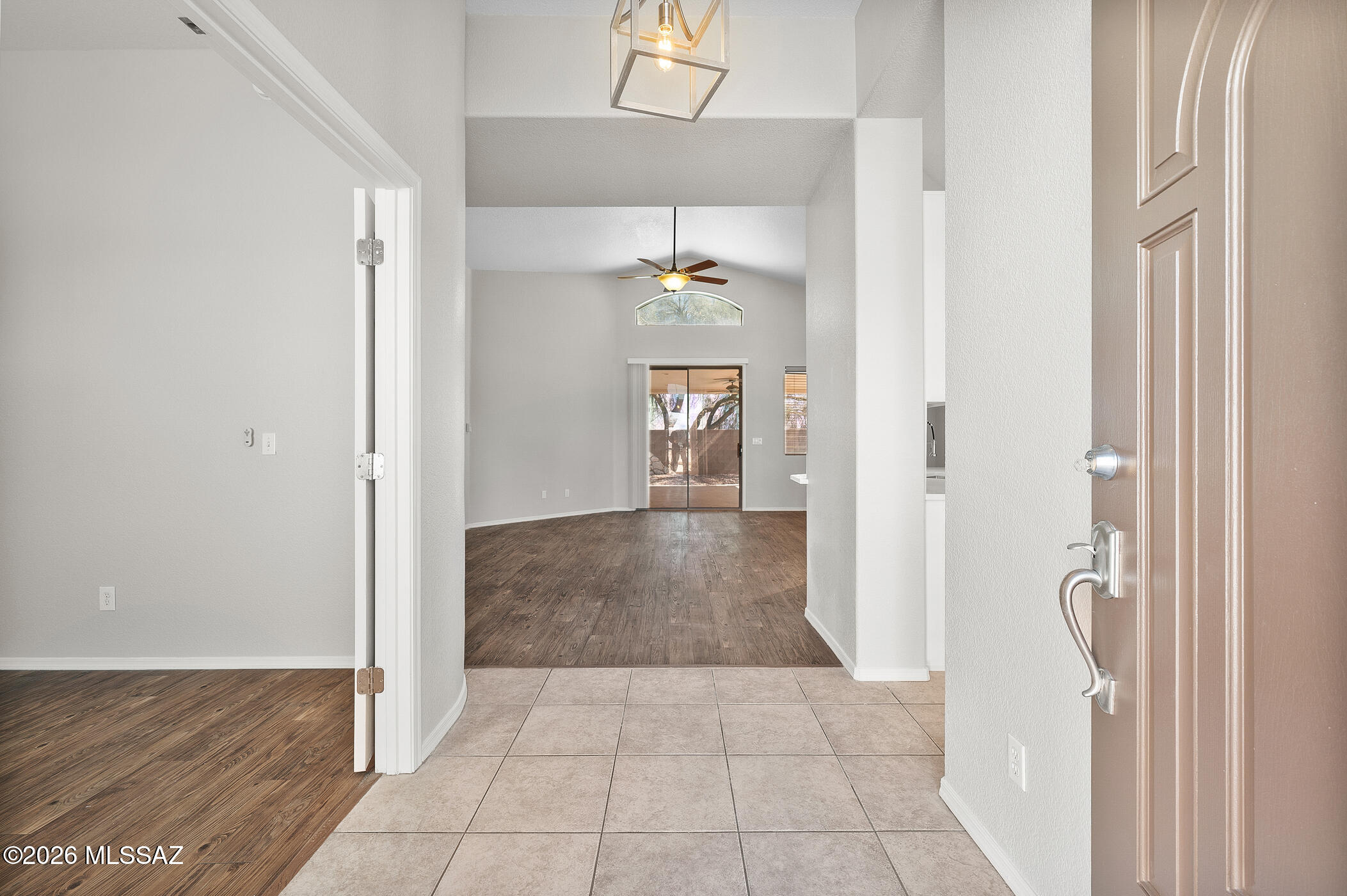 8381 S Camino Bengala