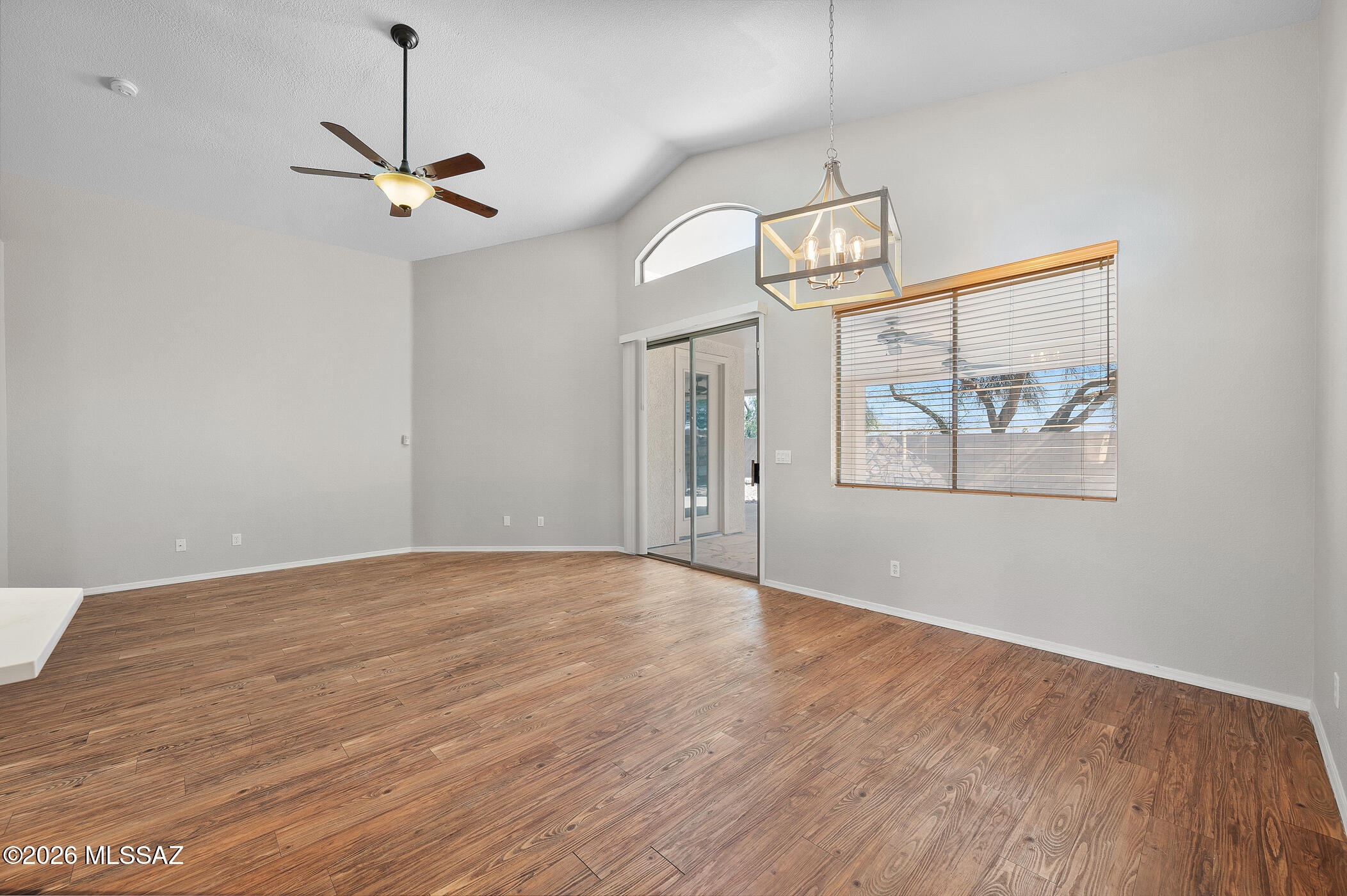 8381 S Camino Bengala