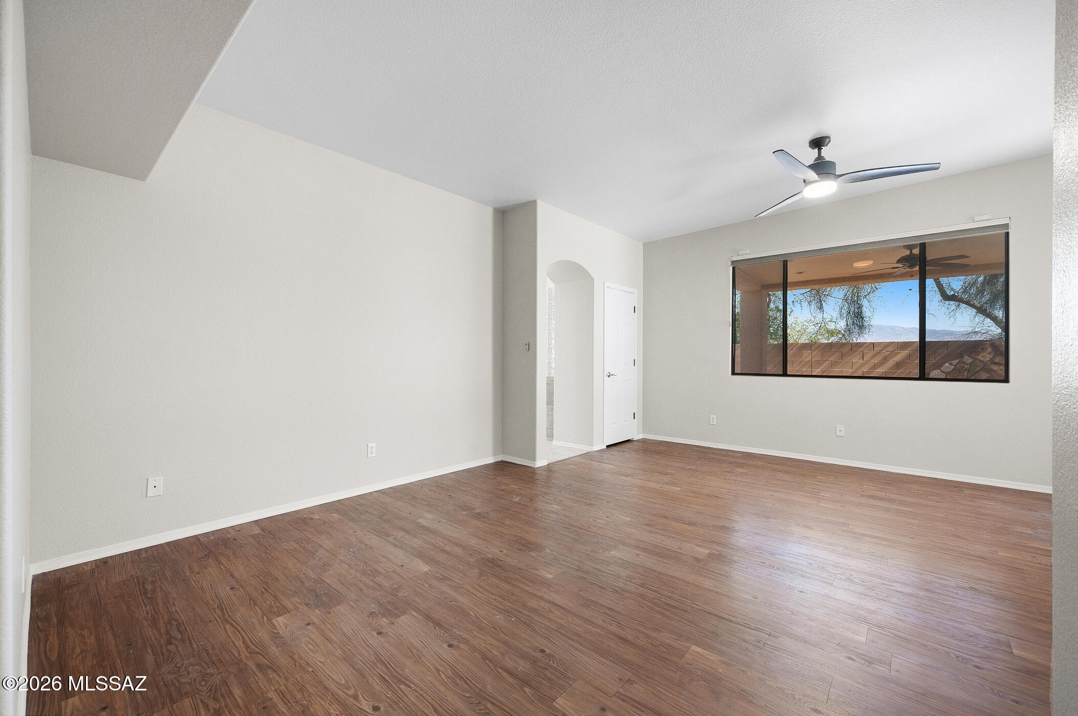 8381 S Camino Bengala