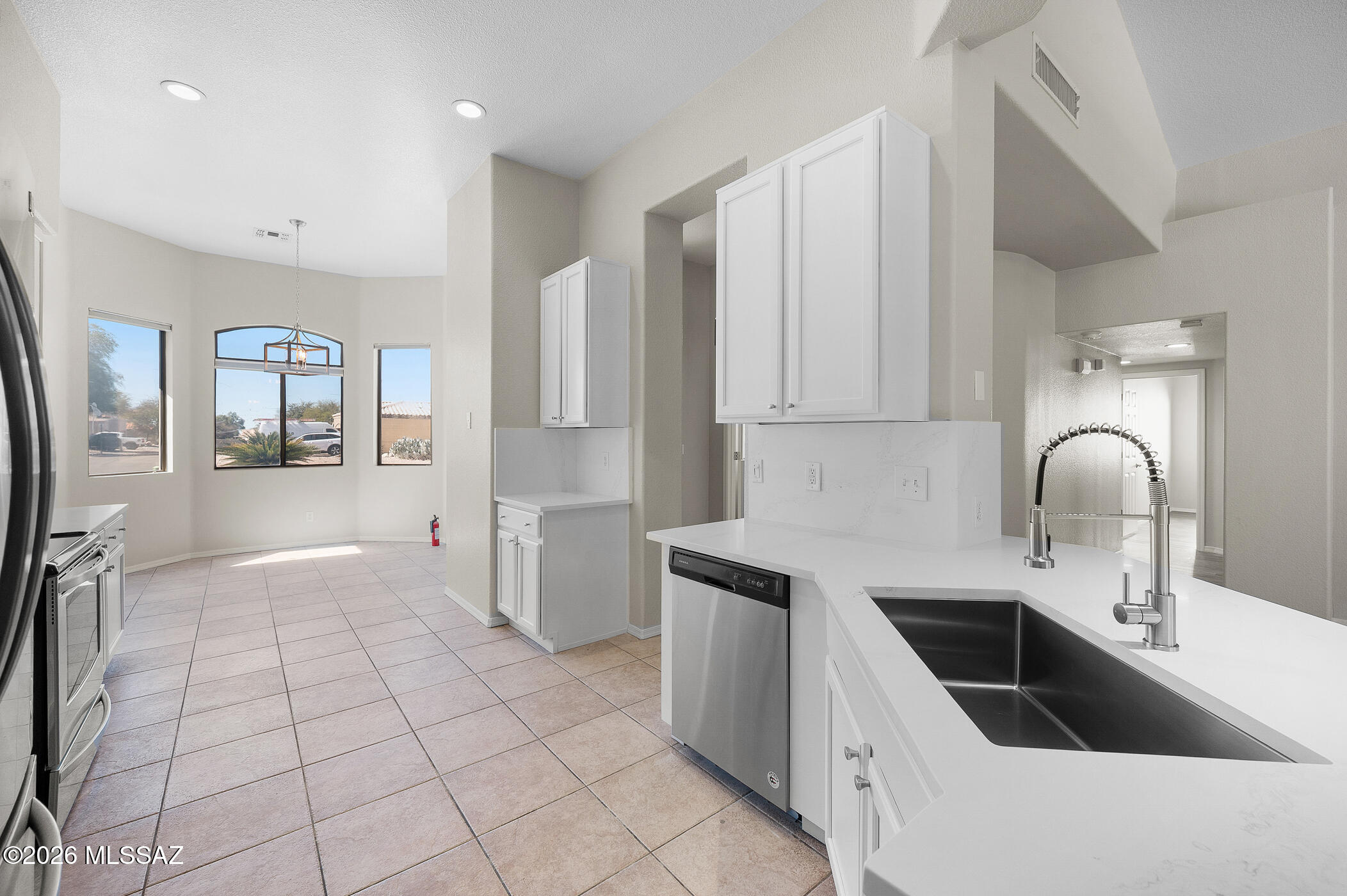 8381 S Camino Bengala