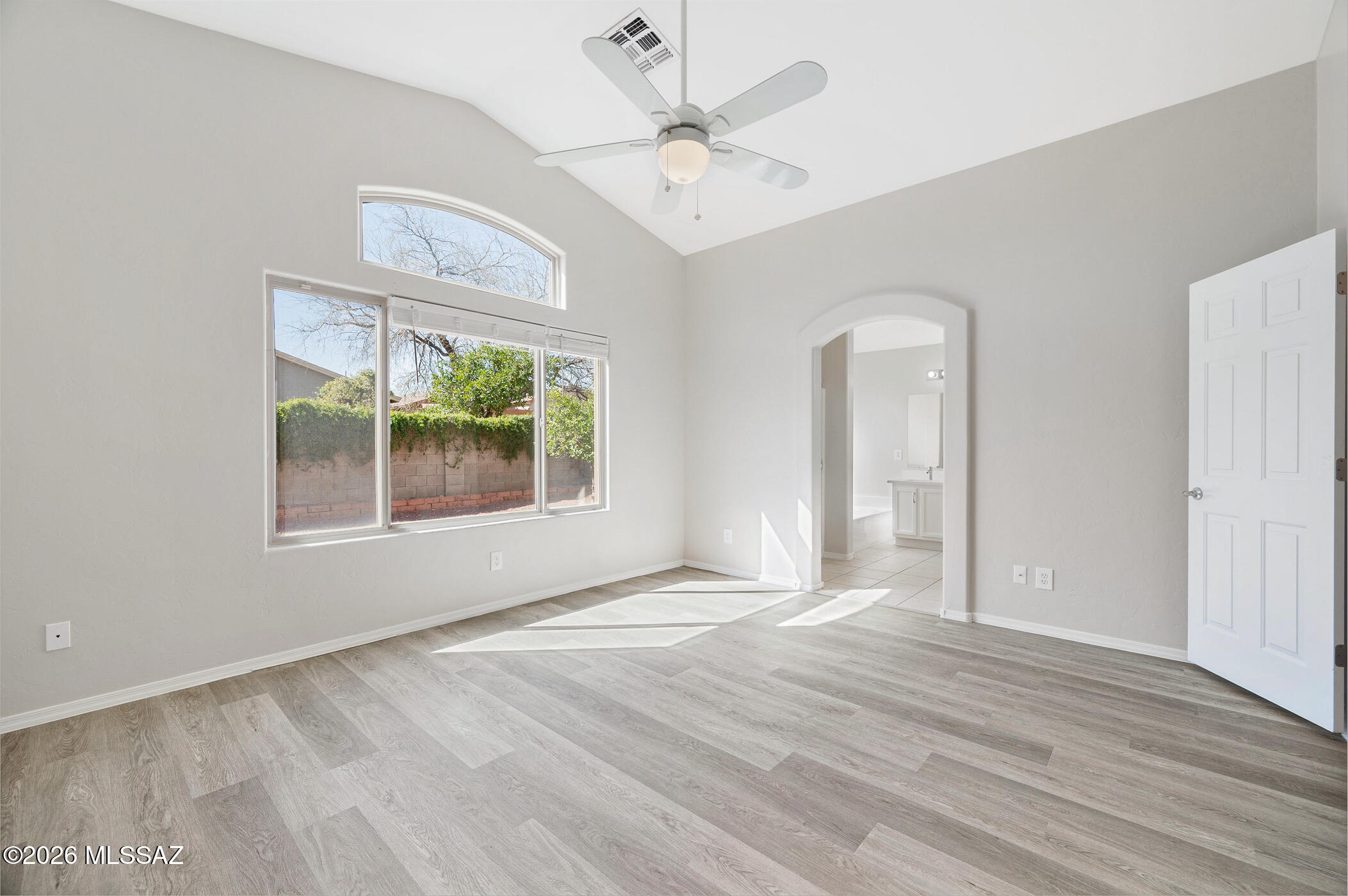 10452 E Pike Street