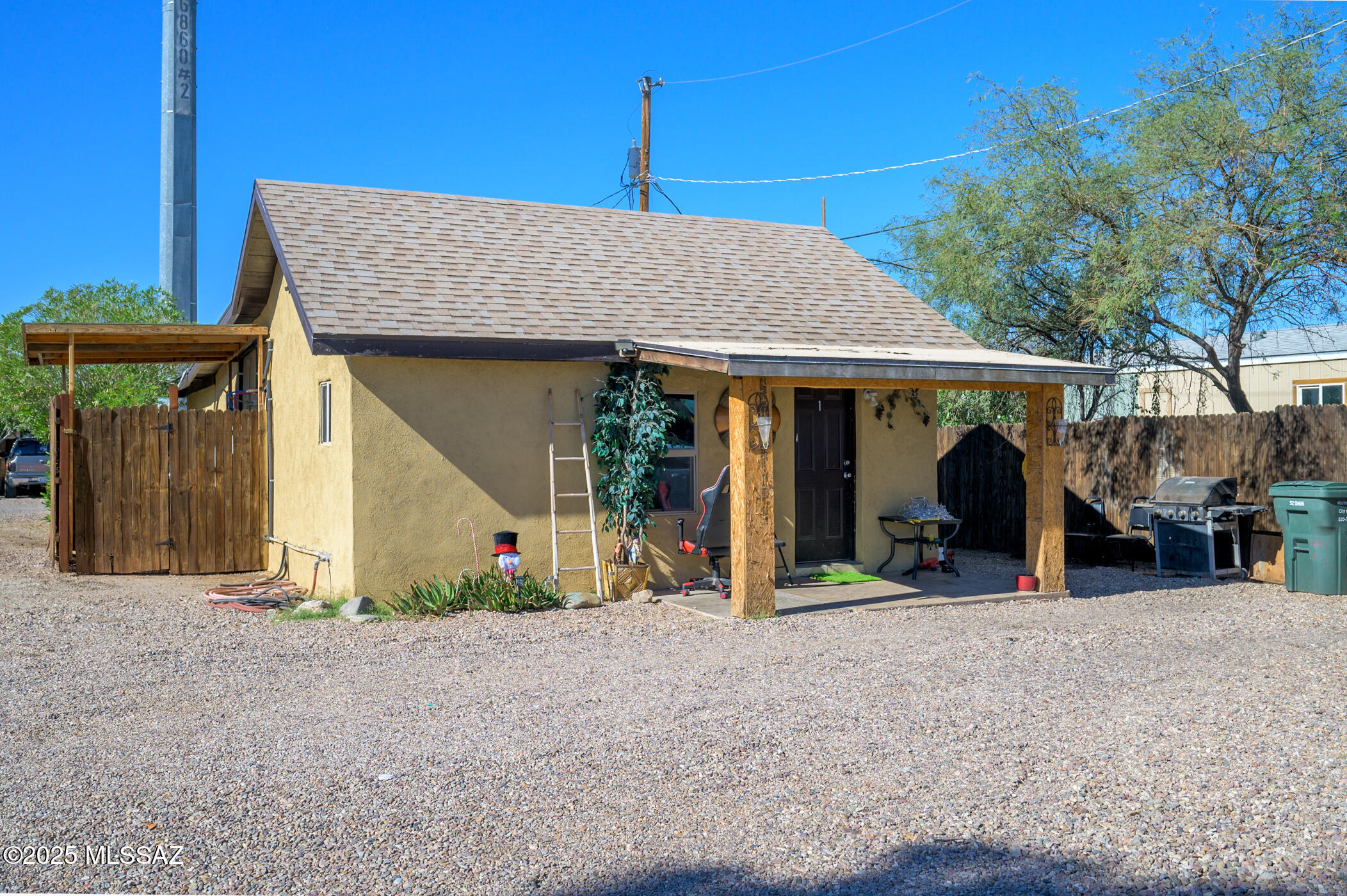 6838 S Nogales Highway