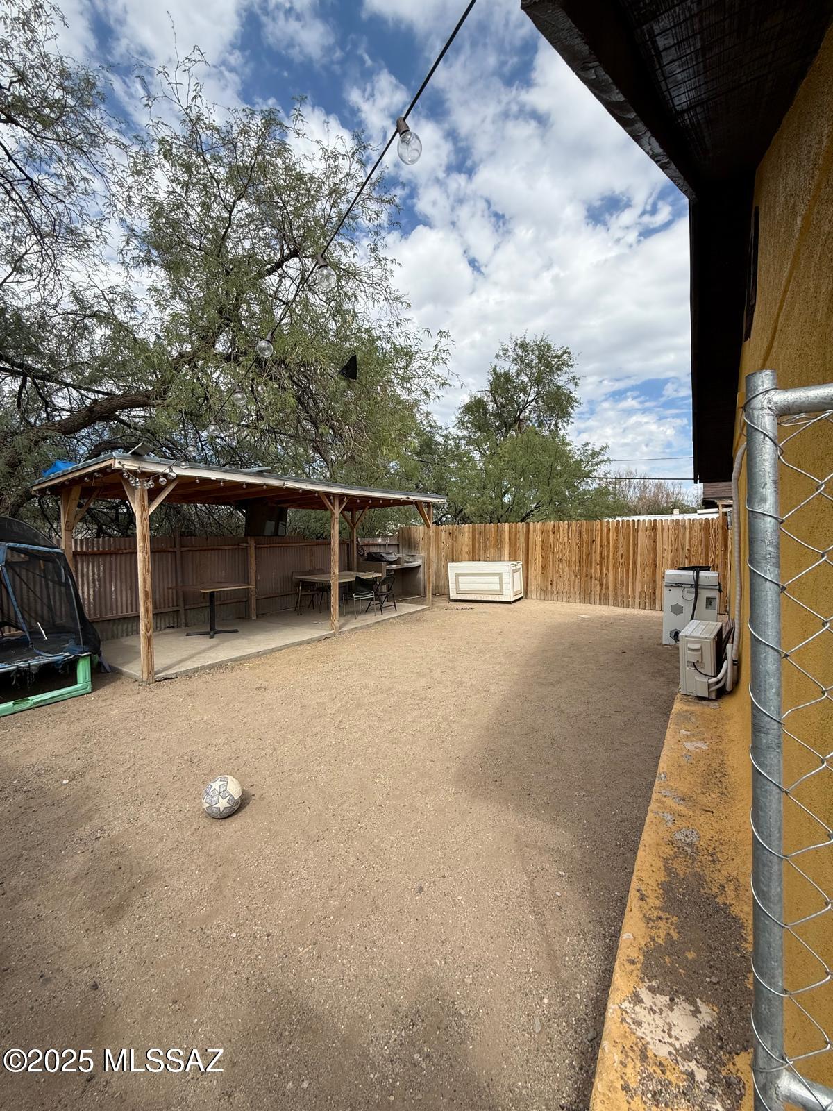 6838 S Nogales Highway