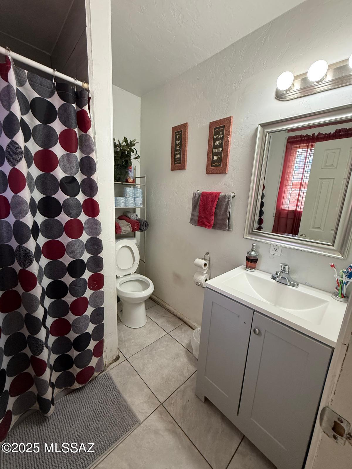 6838 S Nogales Highway