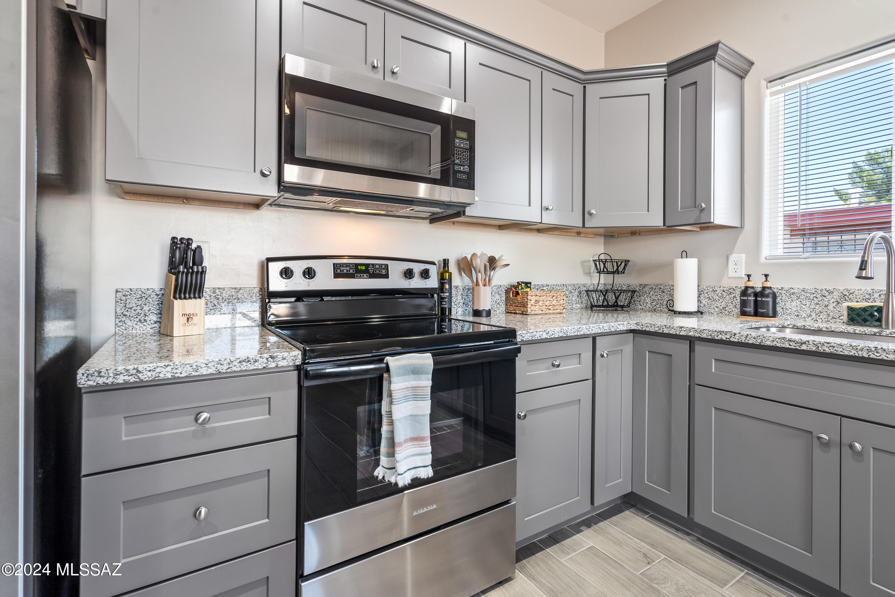 1424 N Richey Boulevard 1