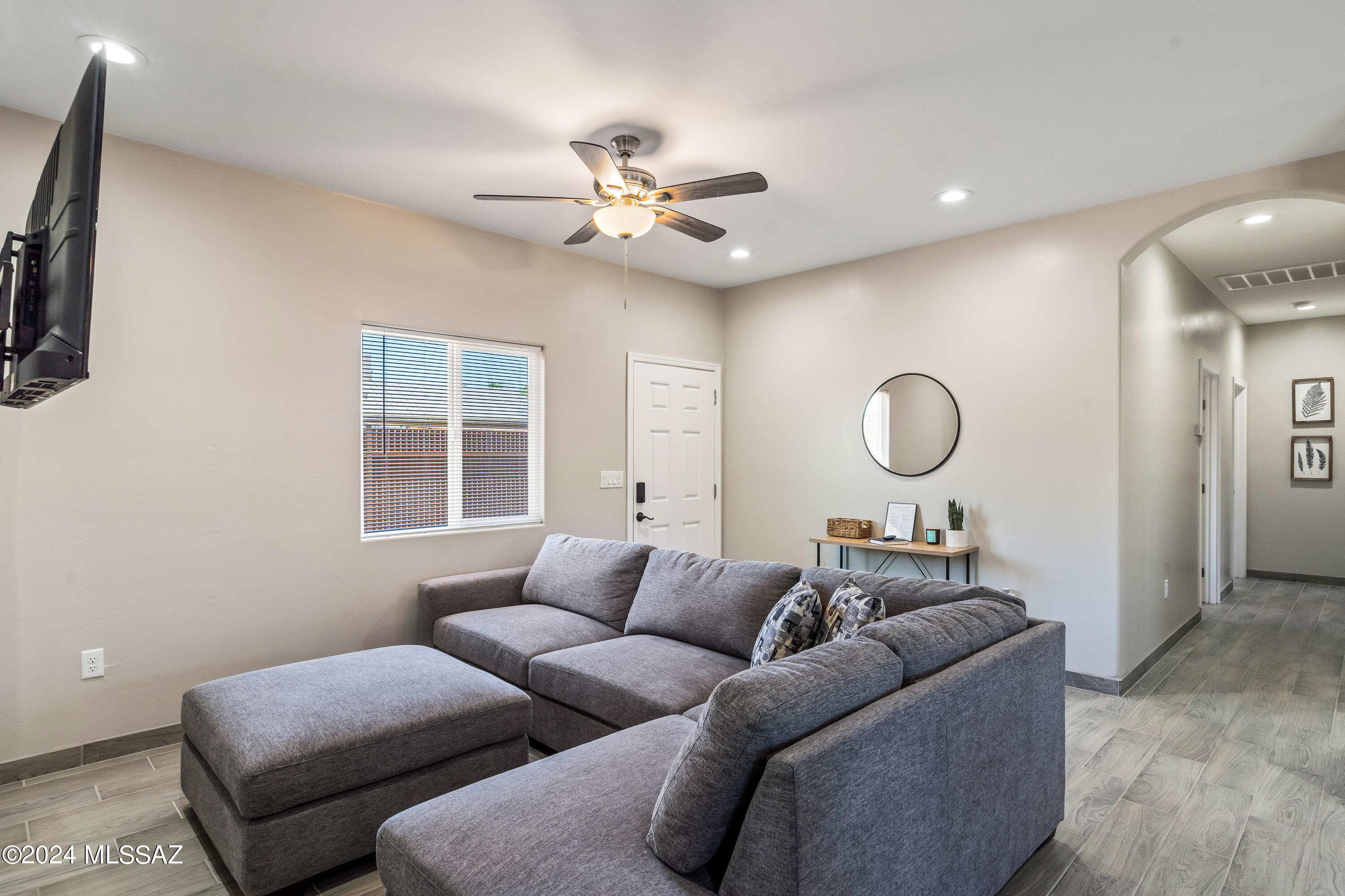 1424 N Richey Boulevard 1