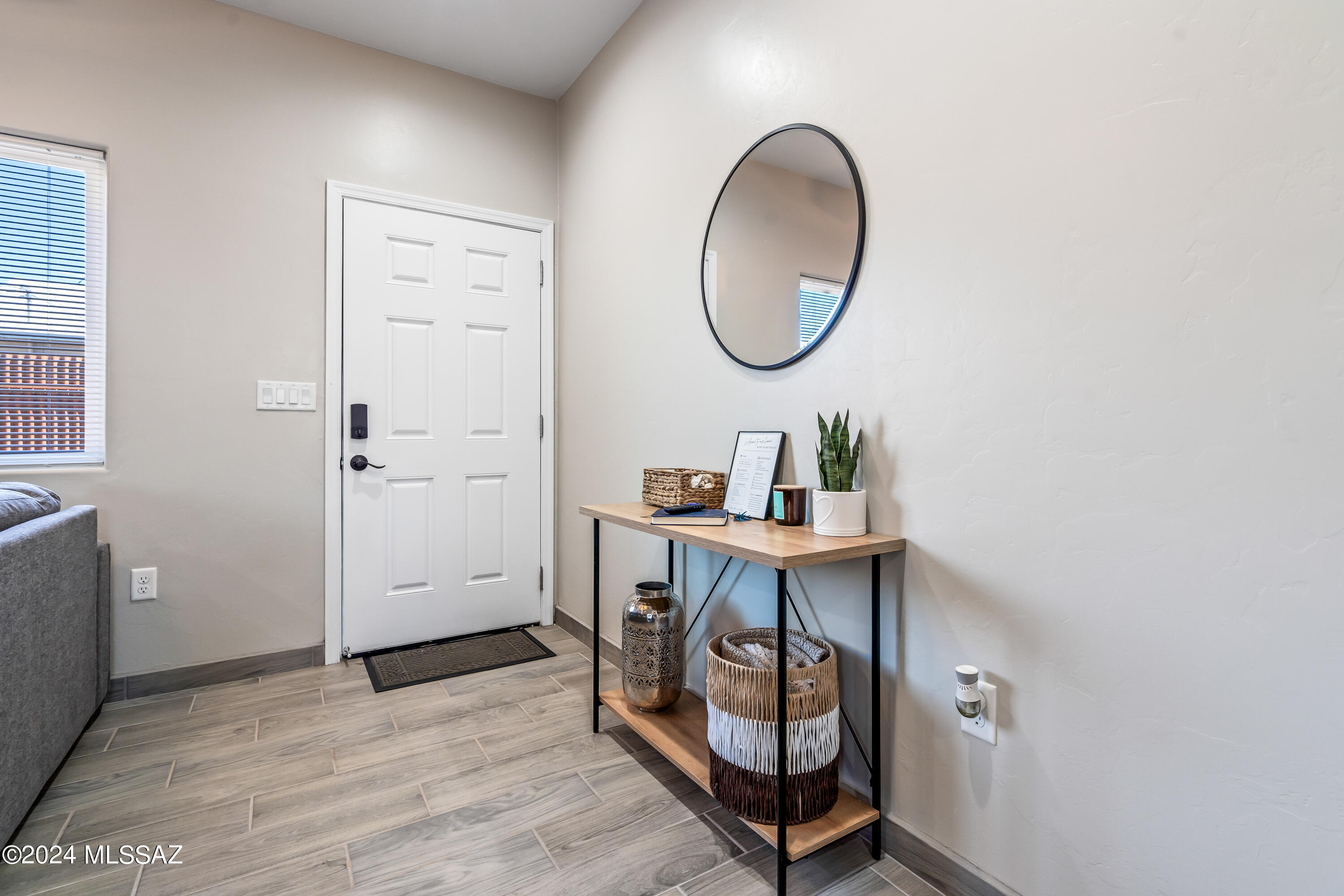 1424 N Richey Boulevard 1