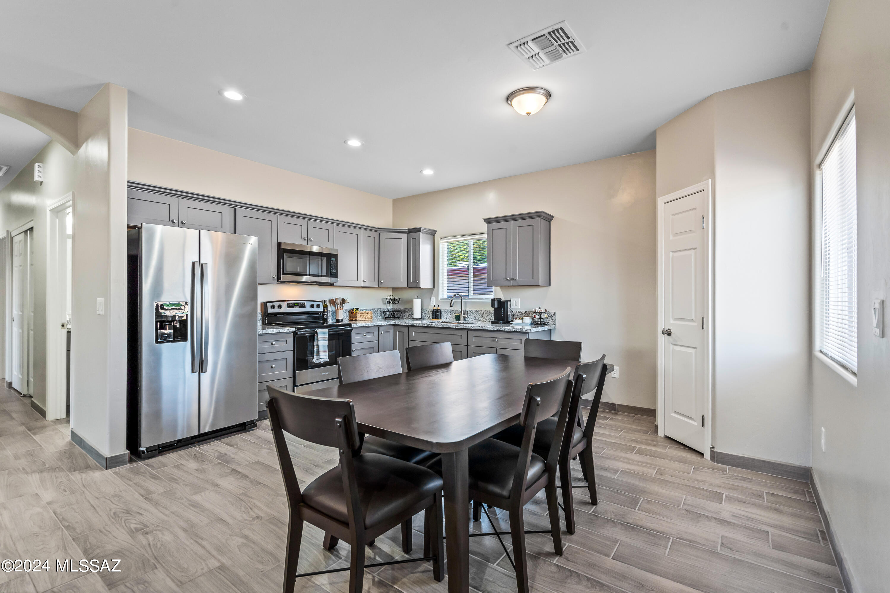 1424 N Richey Boulevard 1