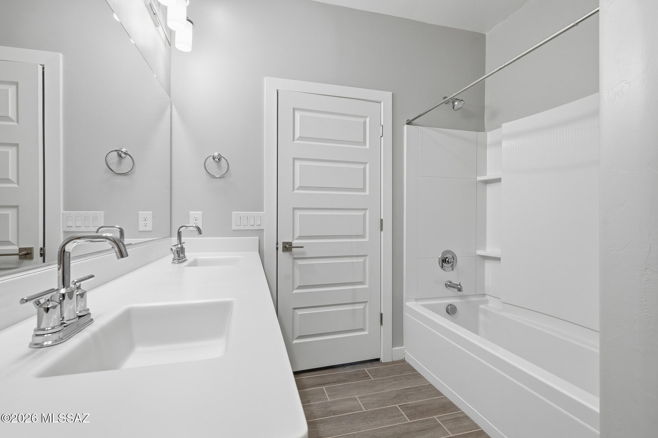 13852 E Silver Pine Trail