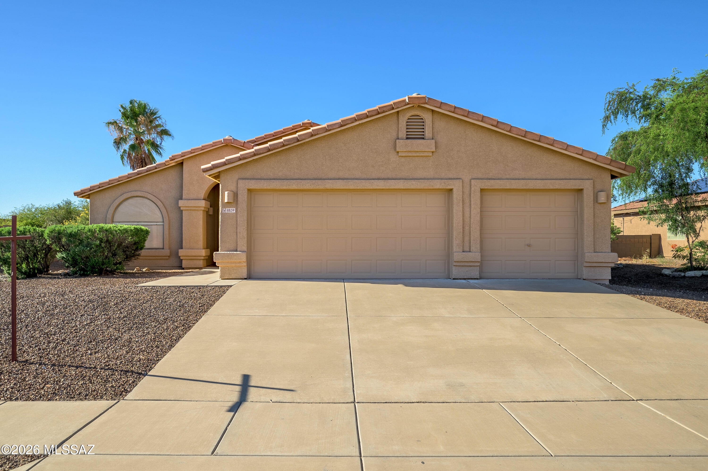 8859 E Maxwell Drive