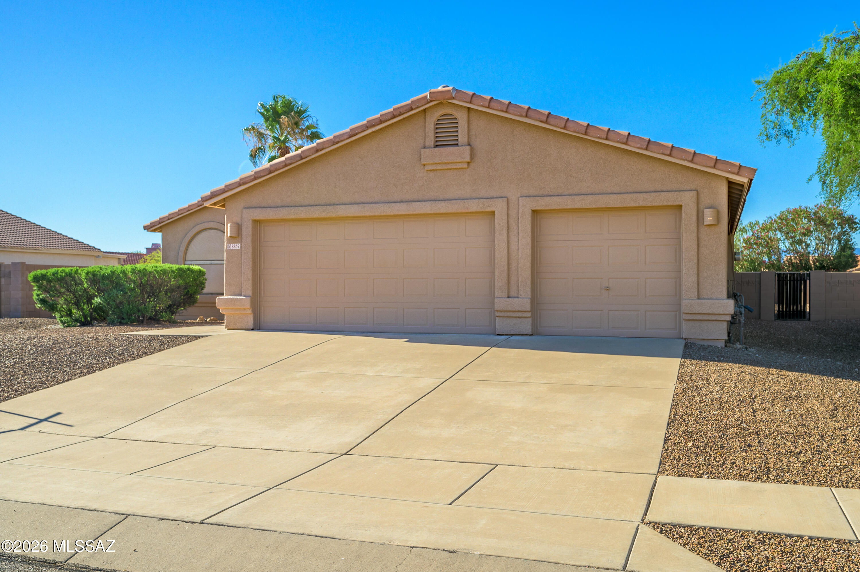 8859 E Maxwell Drive