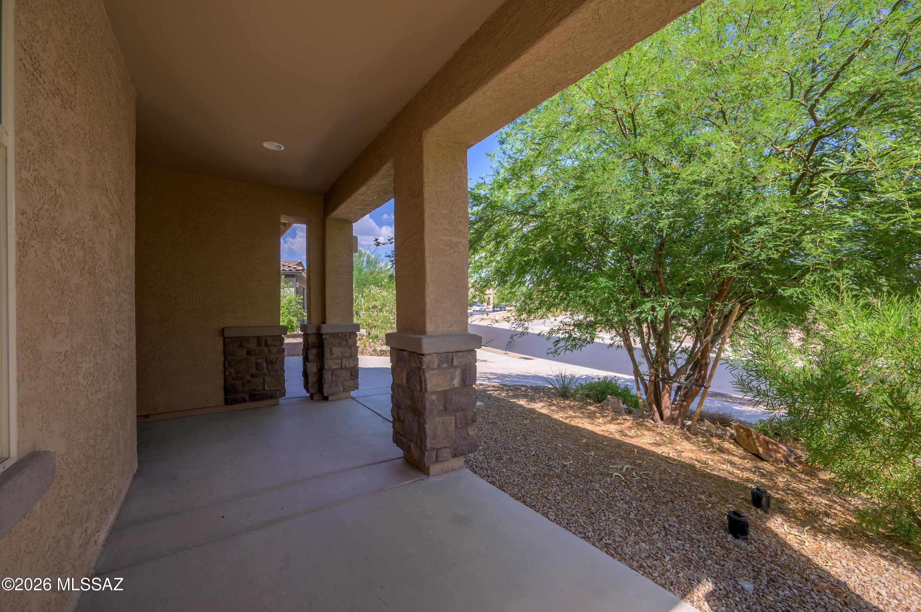 13869 E Red Oaks Drive