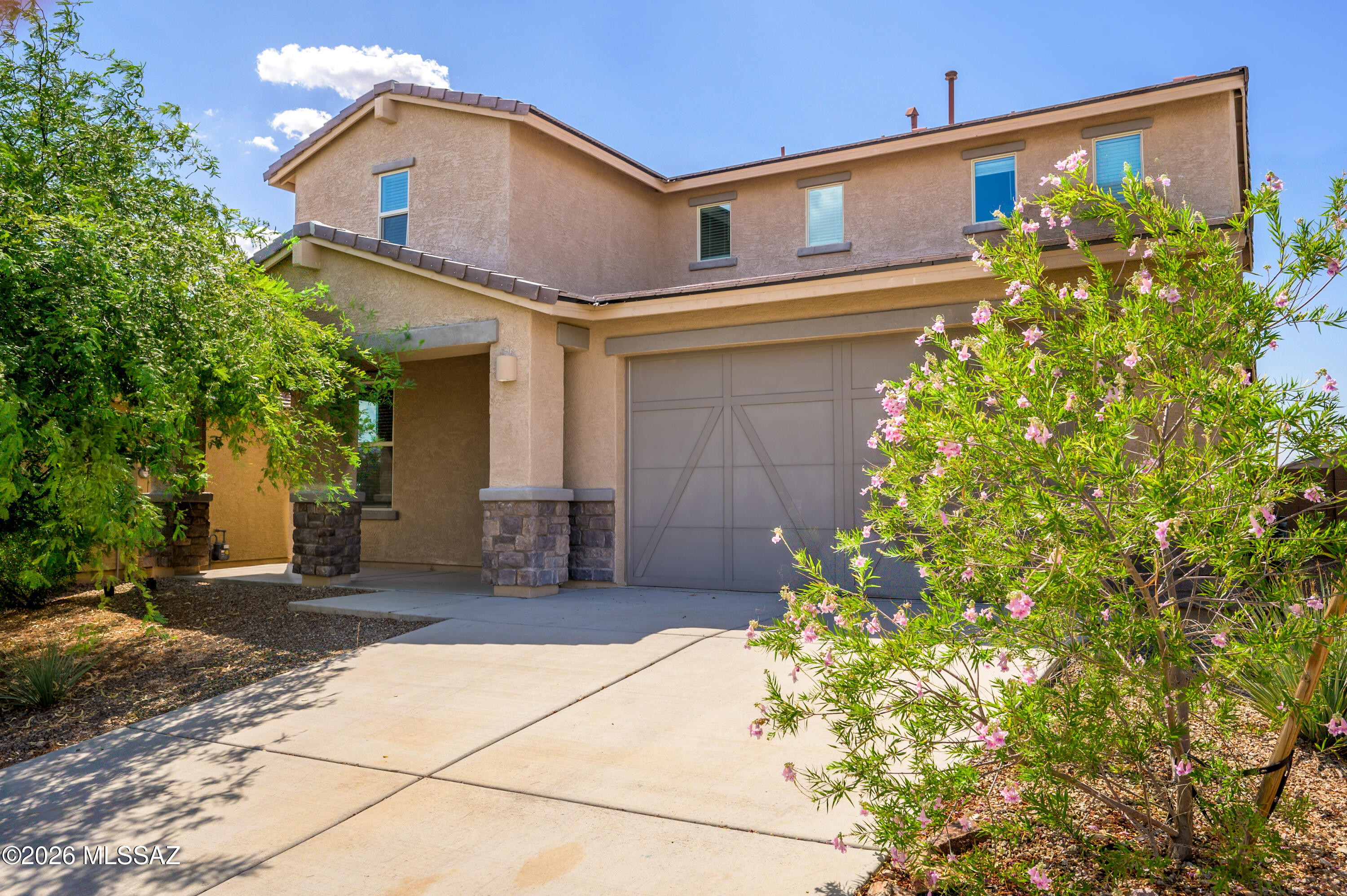 13869 E Red Oaks Drive