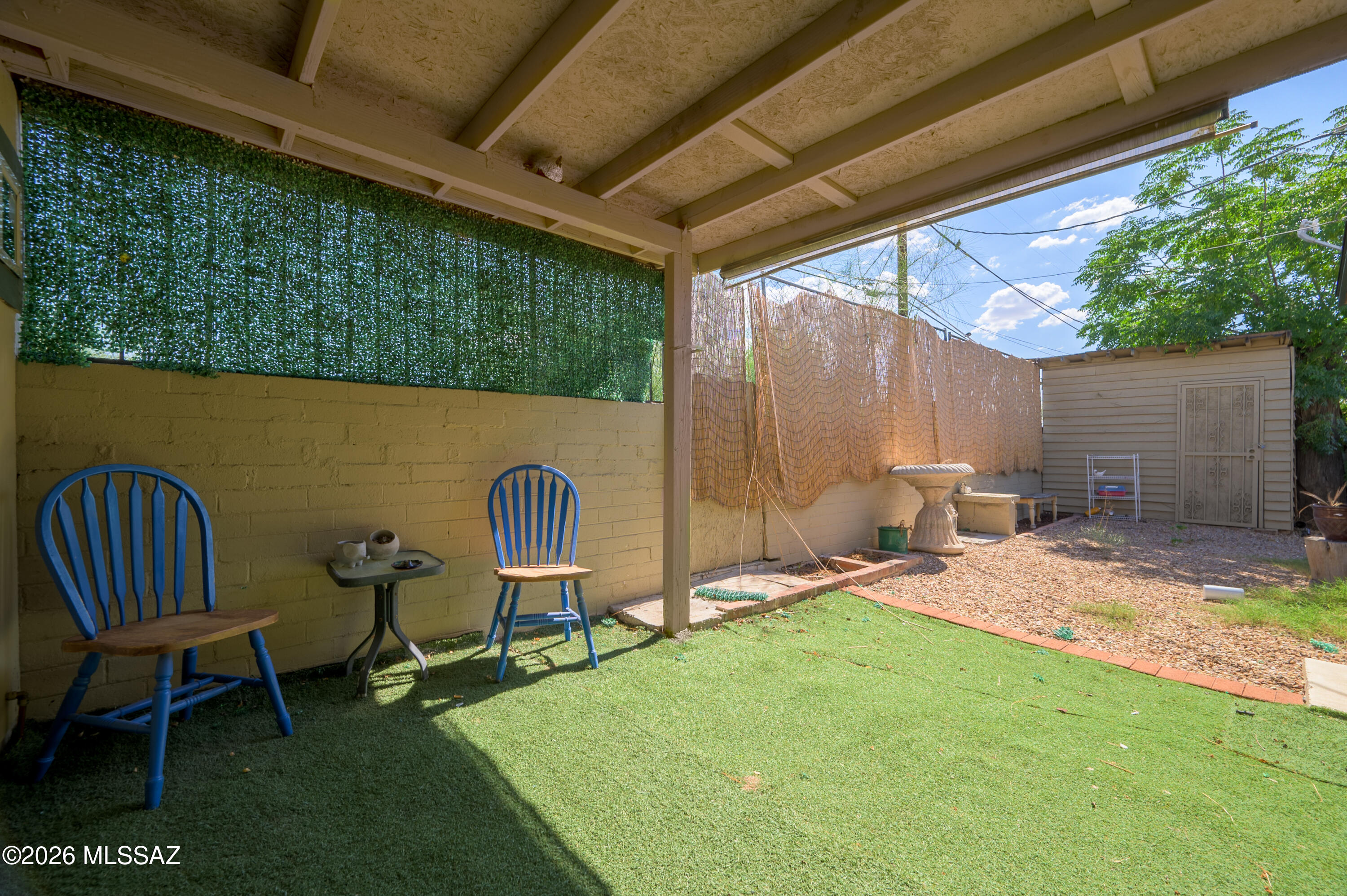 102 E Aviation Drive