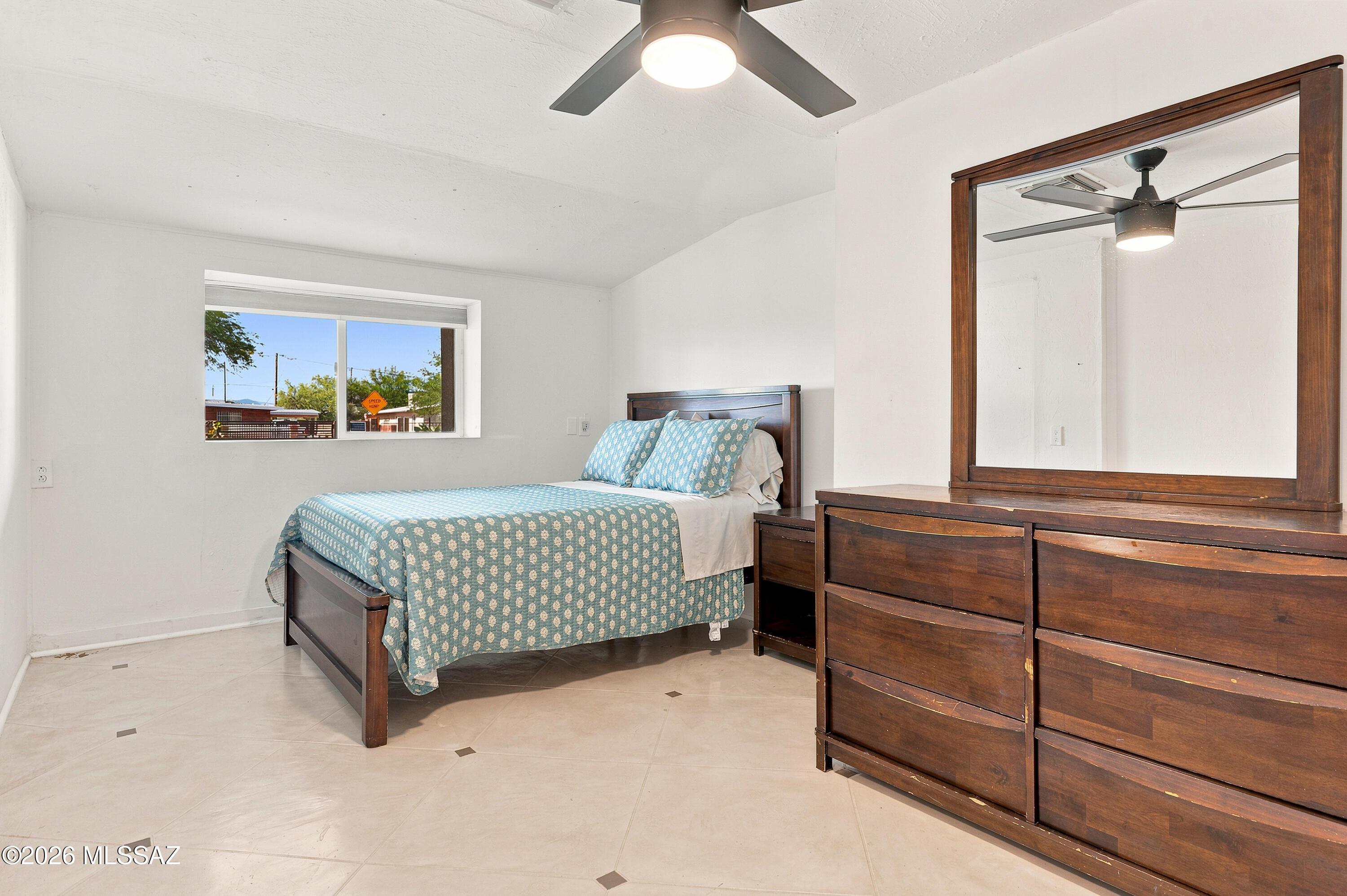 102 E Aviation Drive