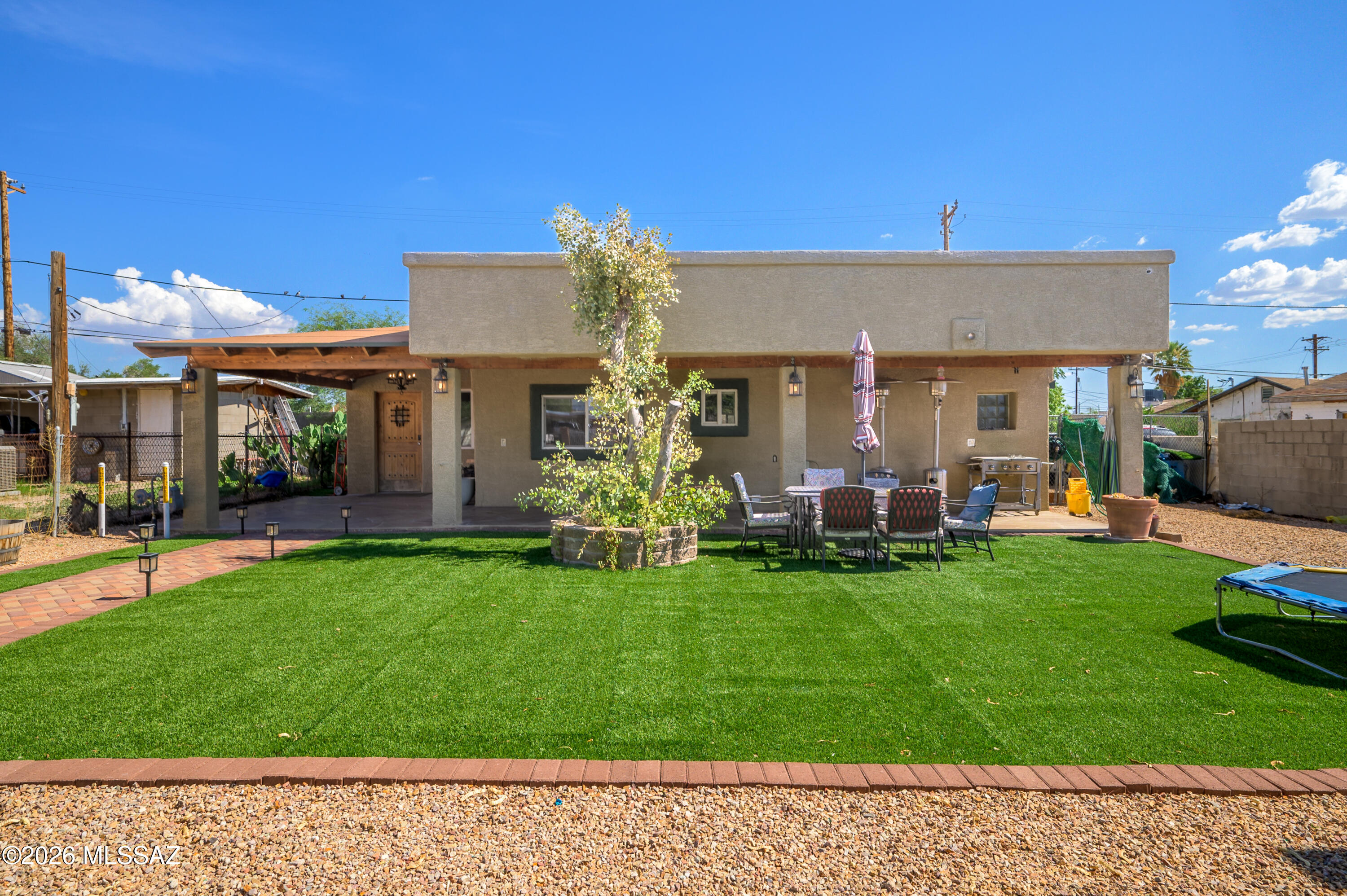102 E Aviation Drive