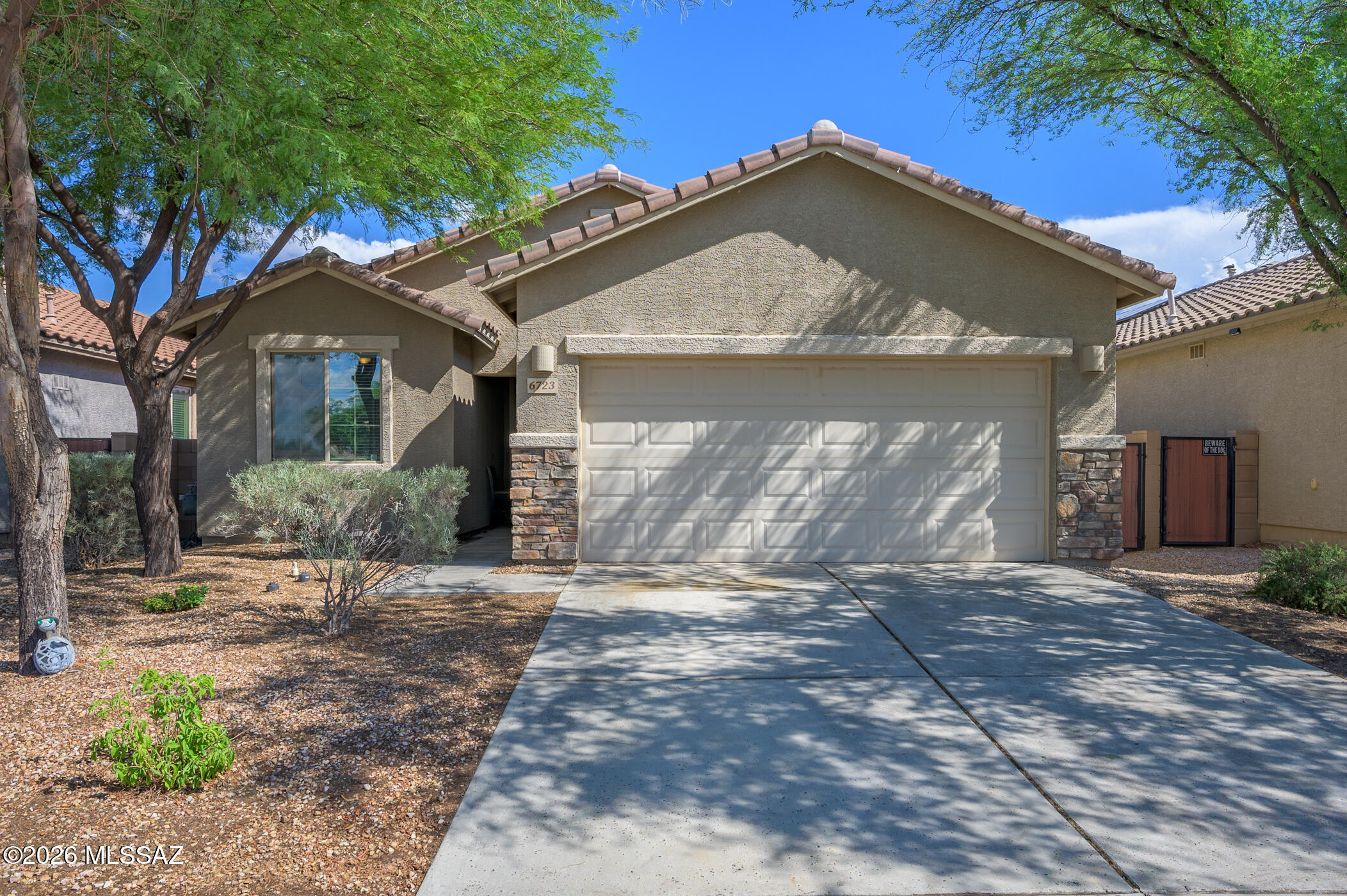 6723 W Fishermans Drive