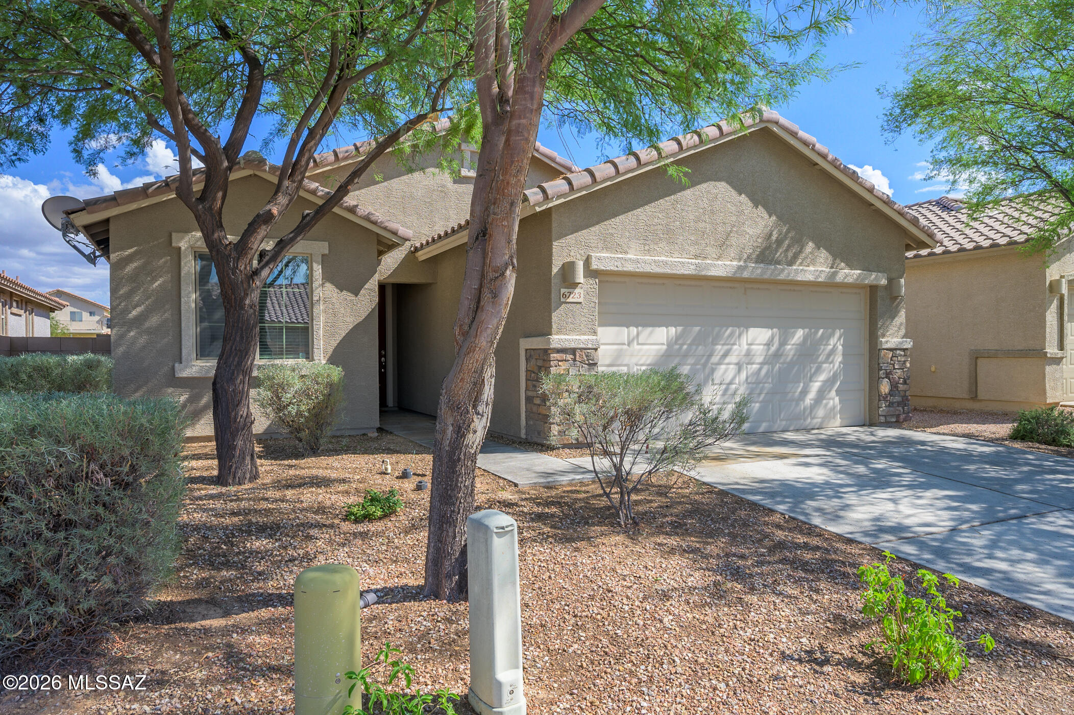 6723 W Fishermans Drive
