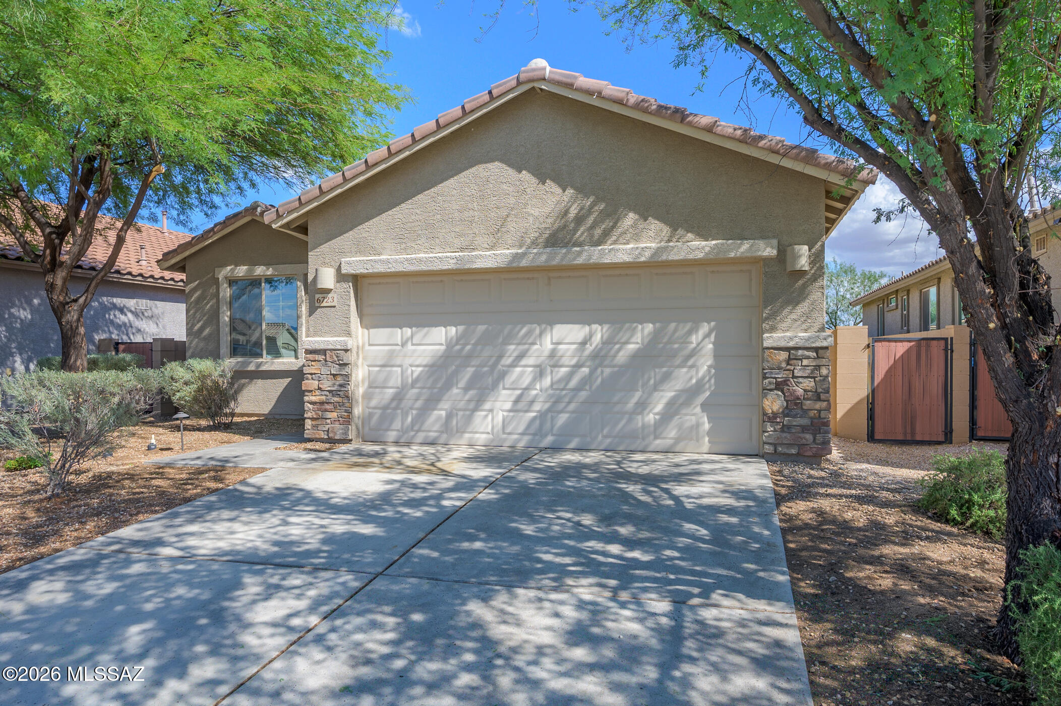 6723 W Fishermans Drive