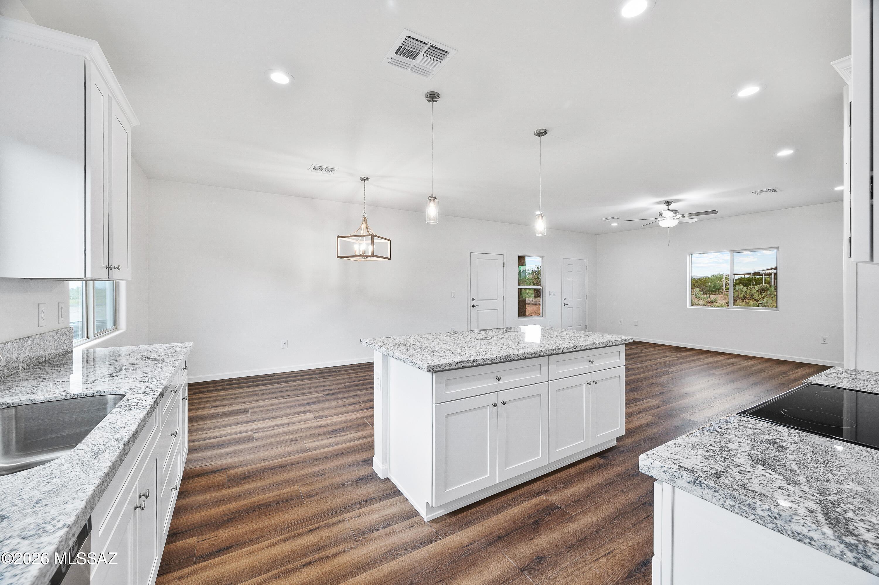 3194 E Andrada Road