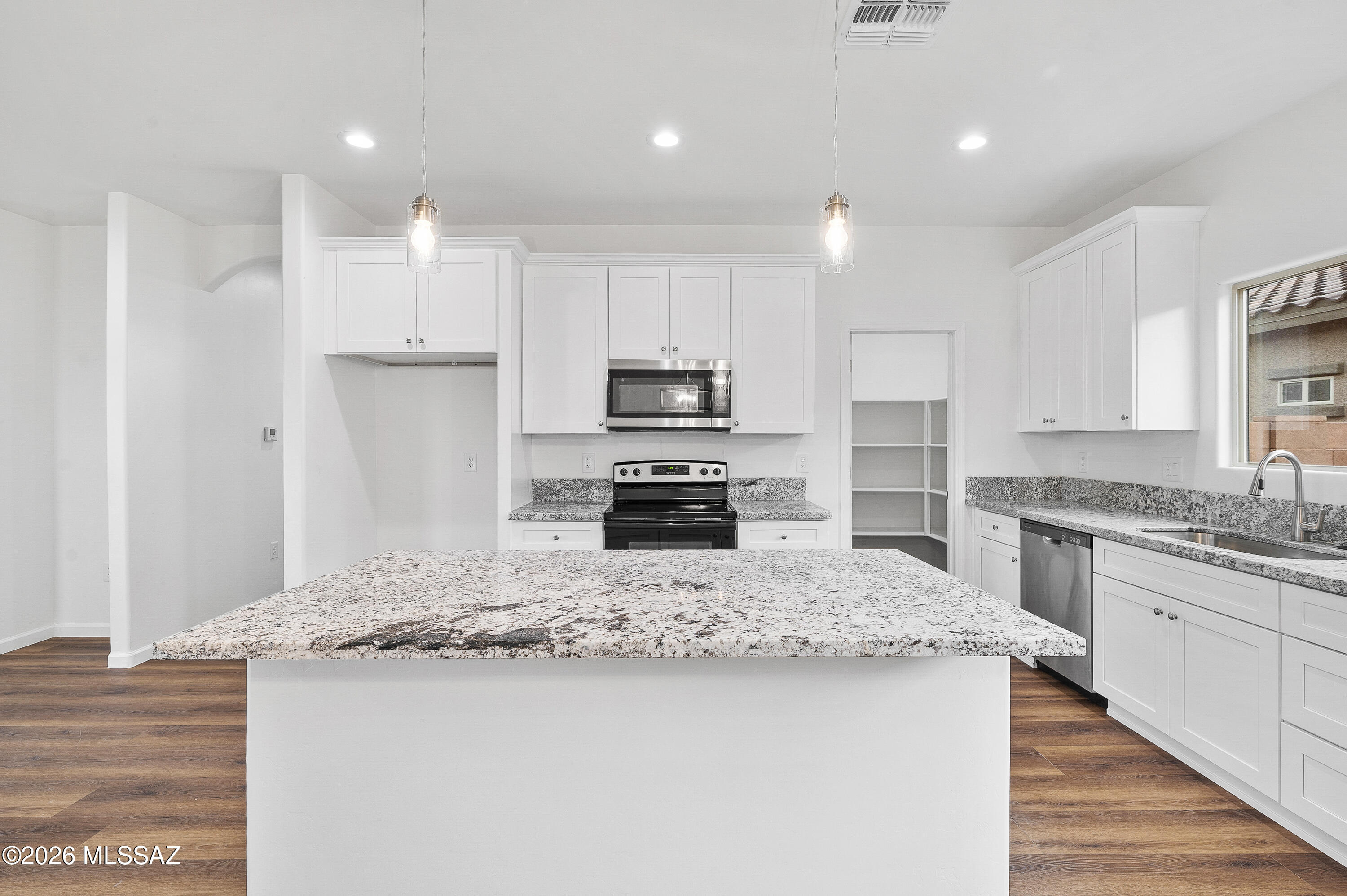 3194 E Andrada Road