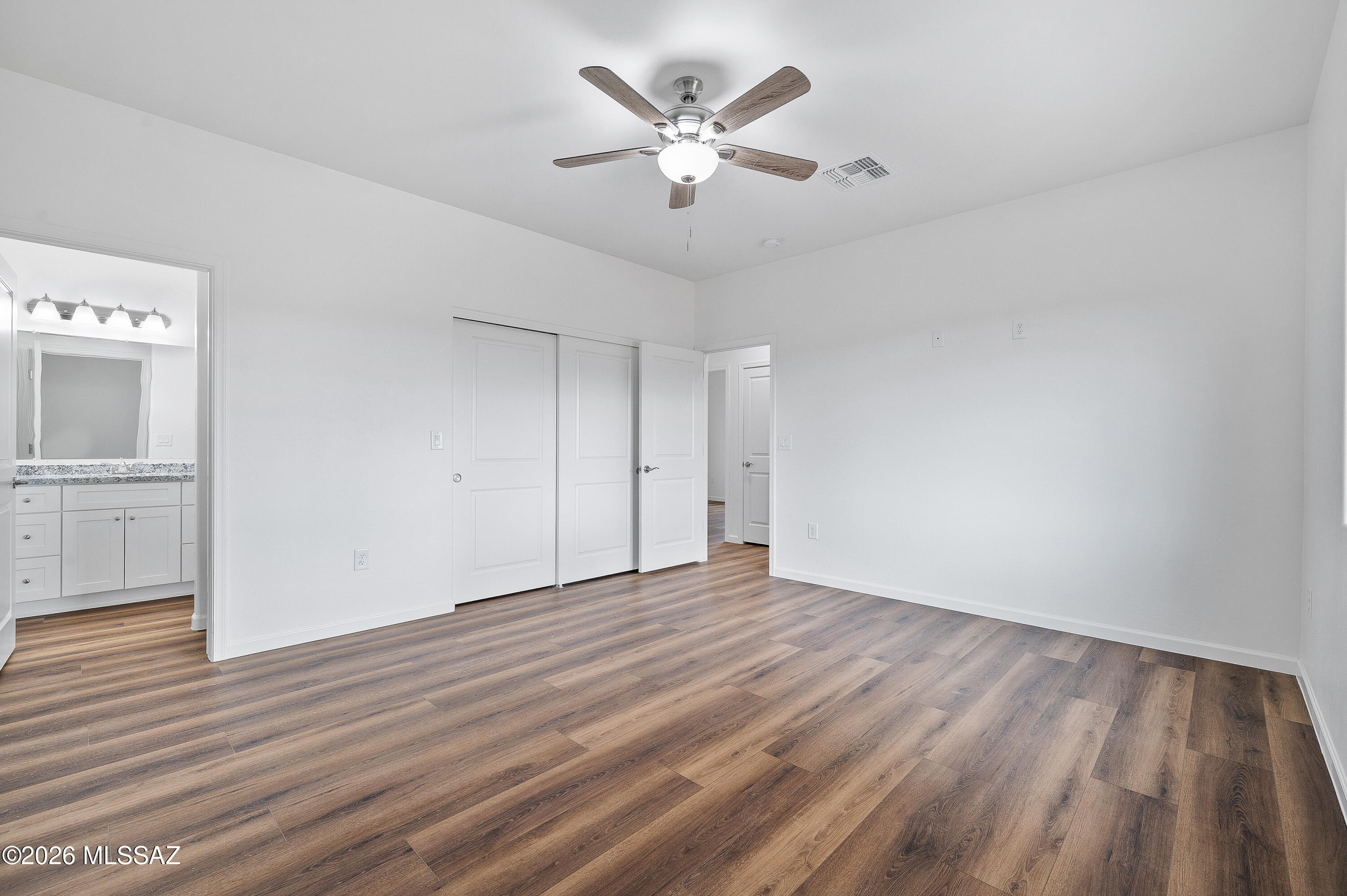 3194 E Andrada Road