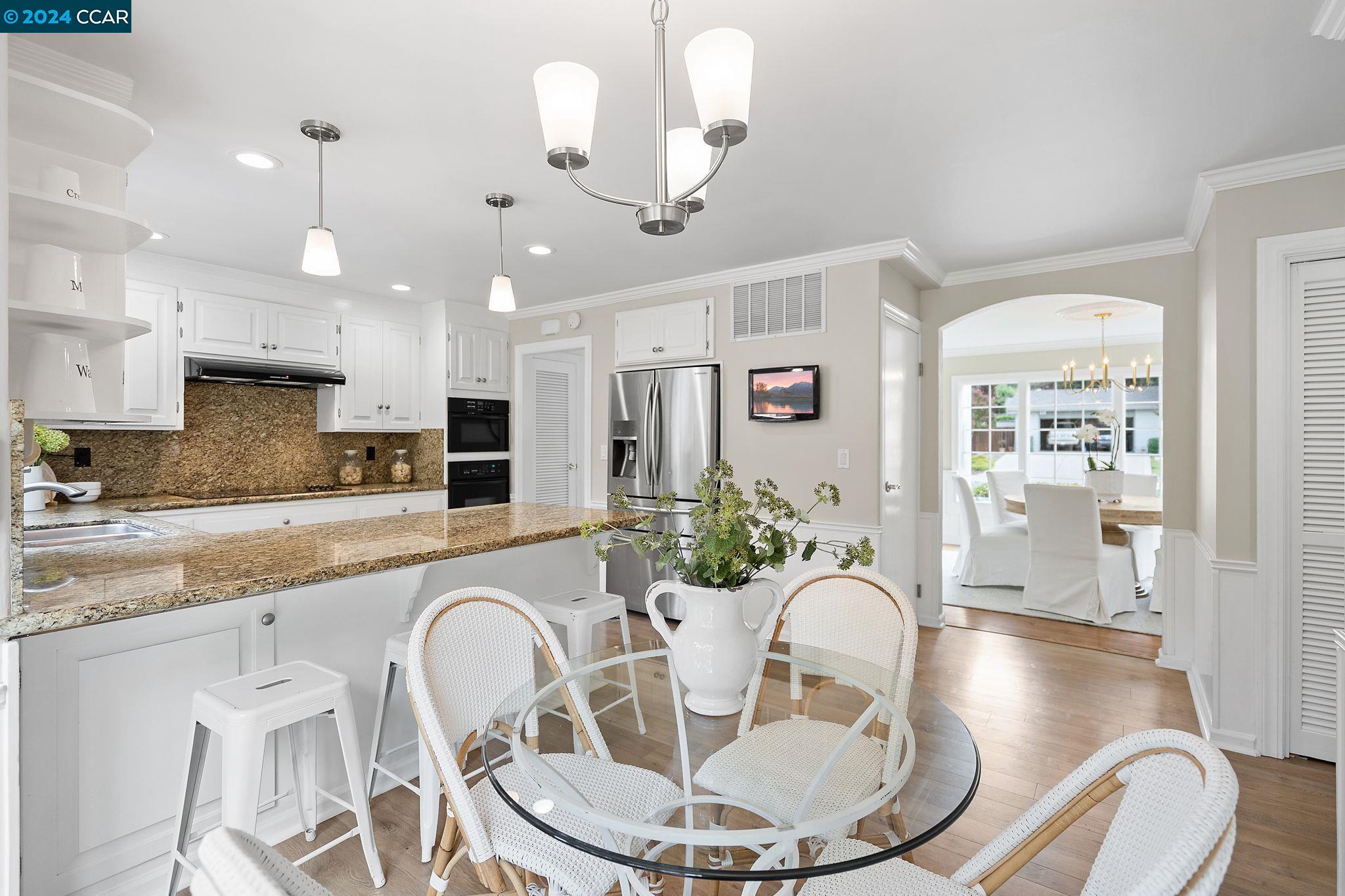375 Redfield Pl