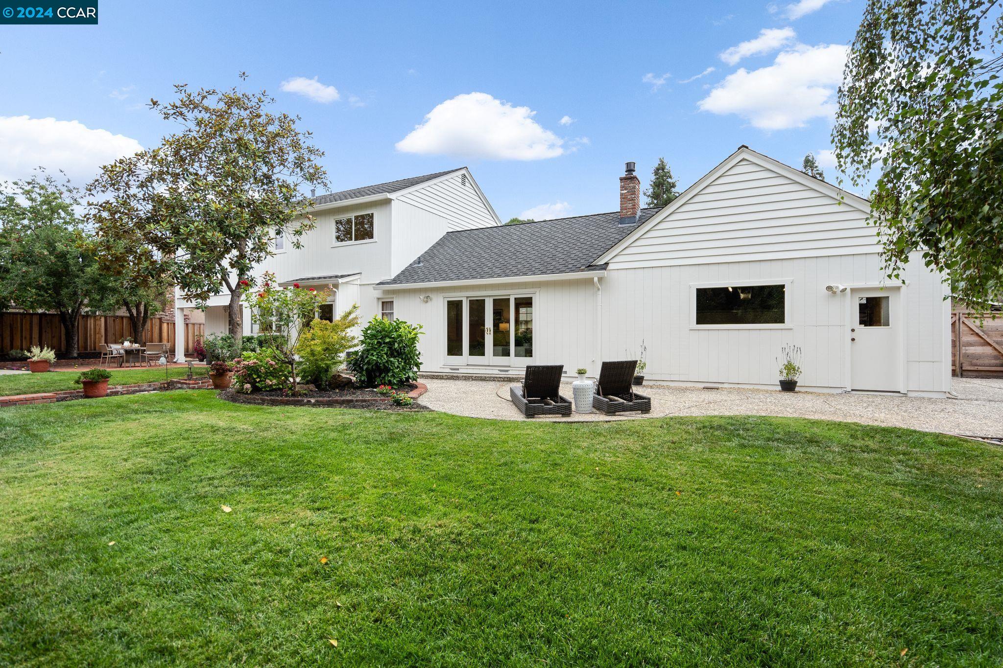 375 Redfield Pl