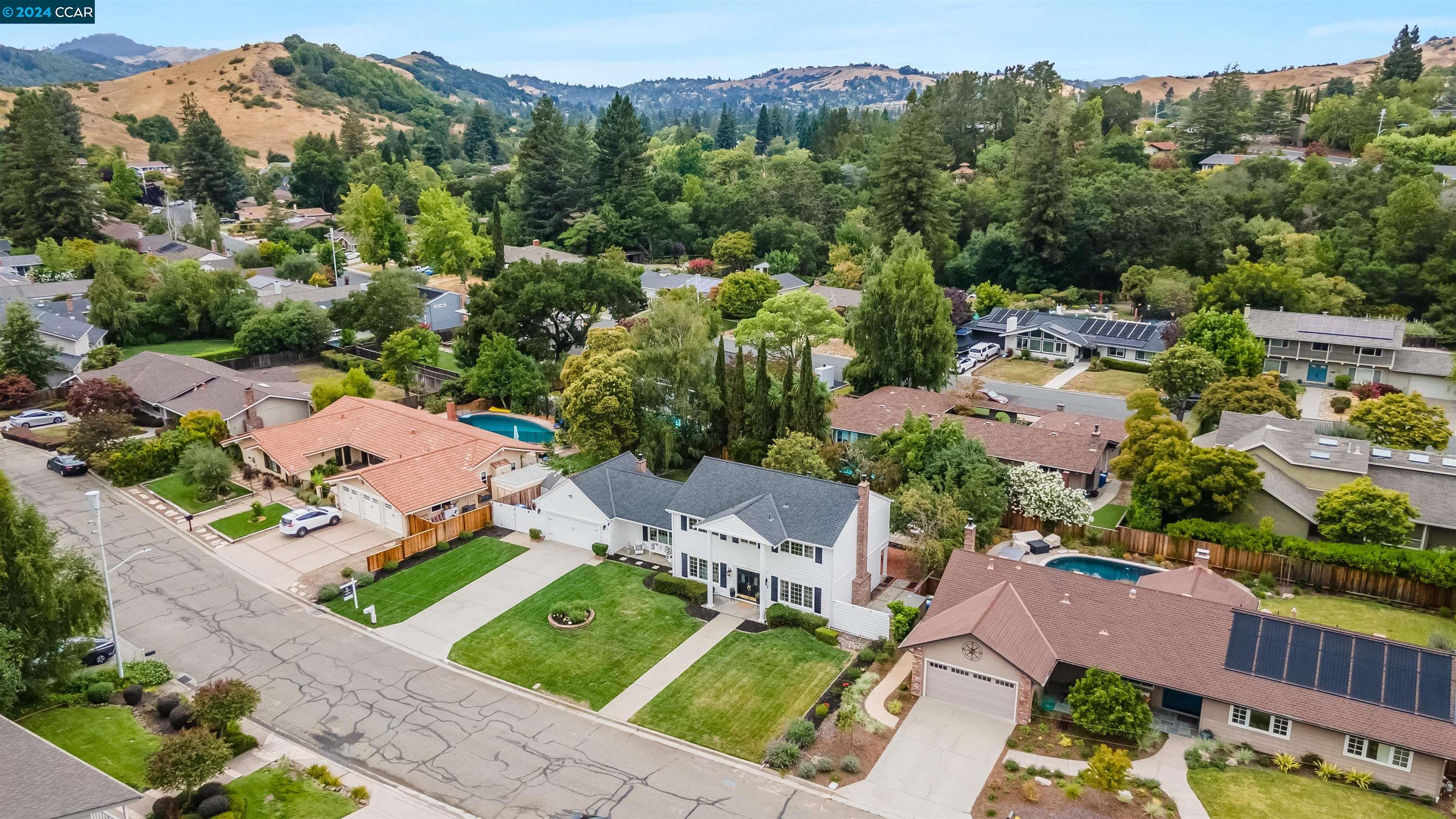 375 Redfield Pl