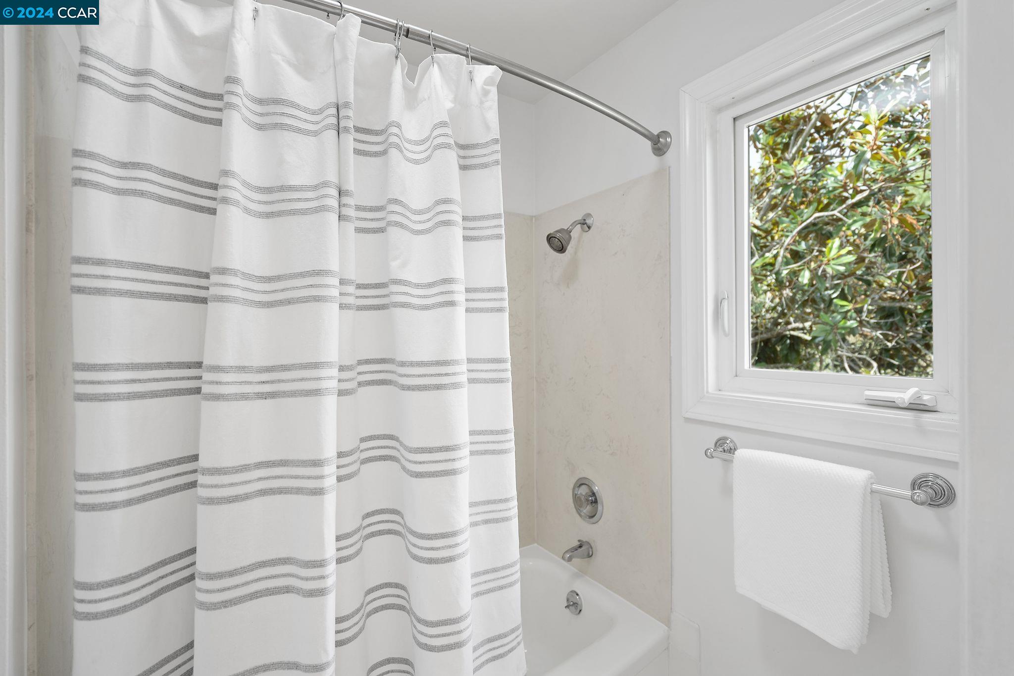 375 Redfield Pl