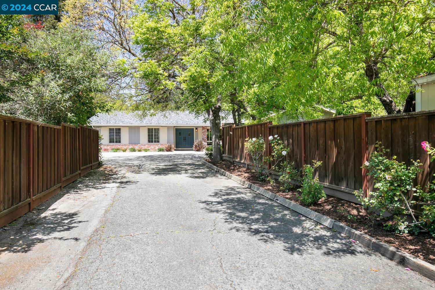 415 Stonefield Pl