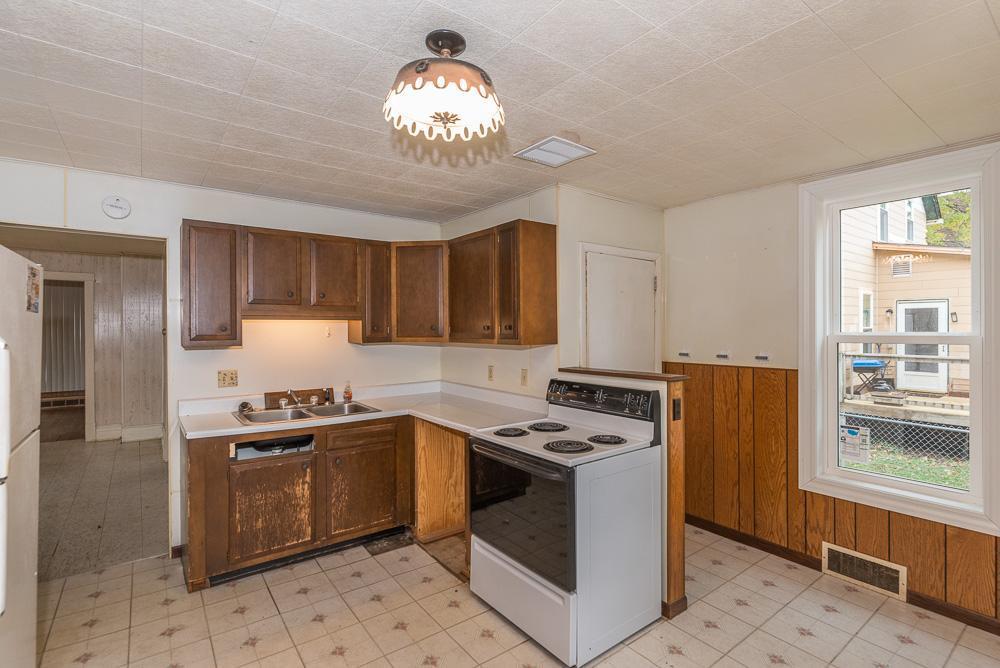 218 3rd Street NW