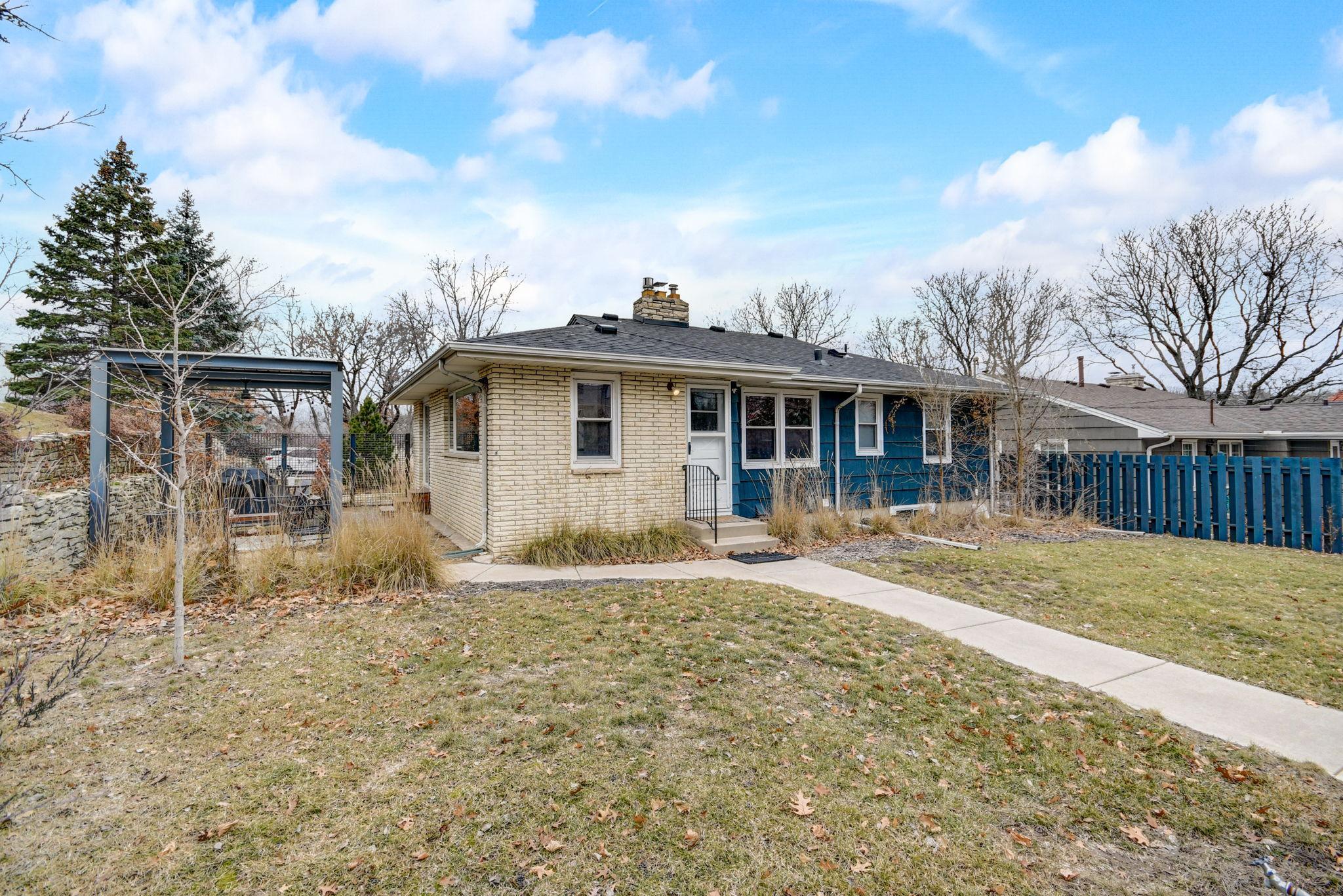 1409 Cedar Lake Parkway