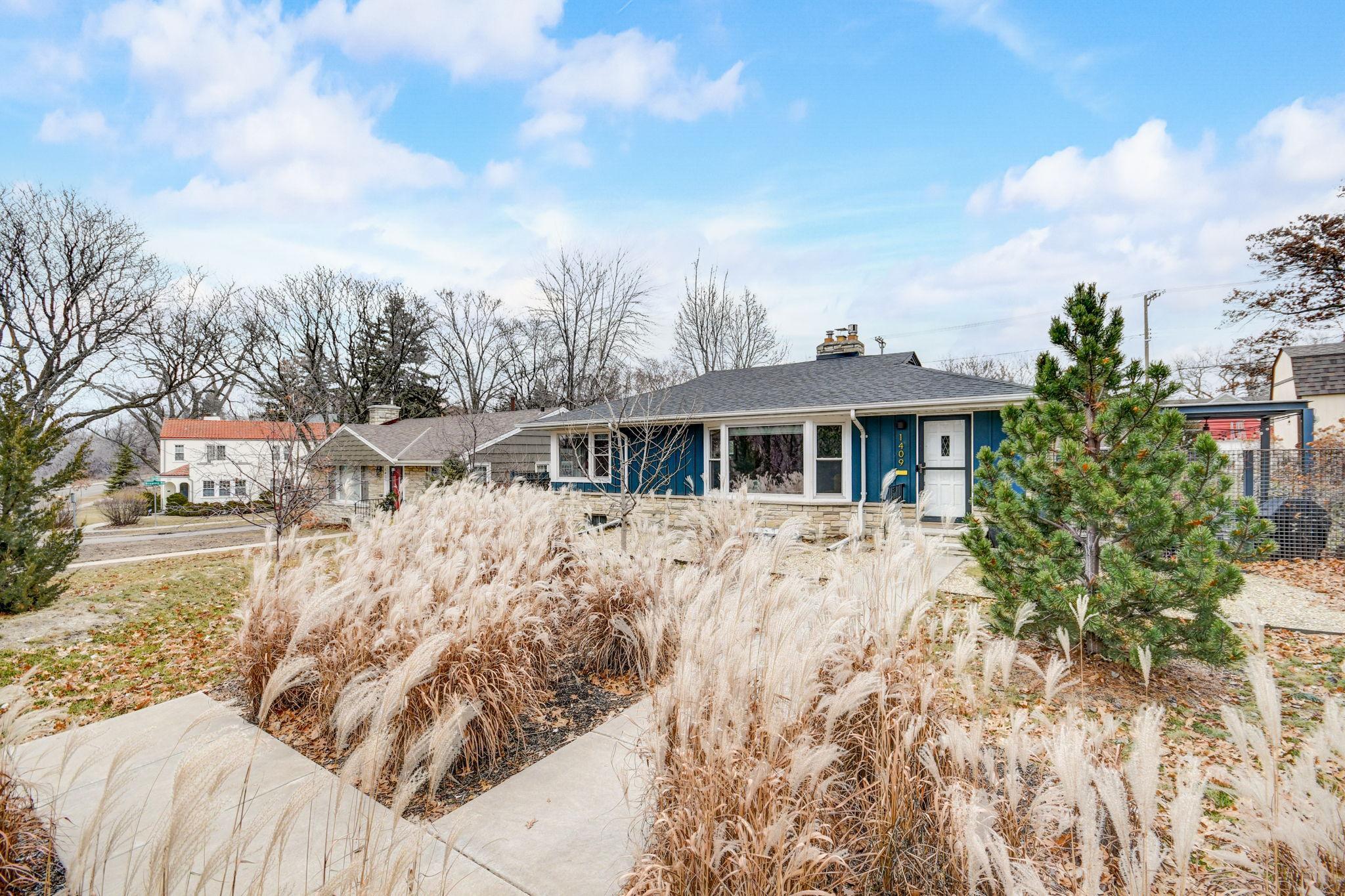 1409 Cedar Lake Parkway