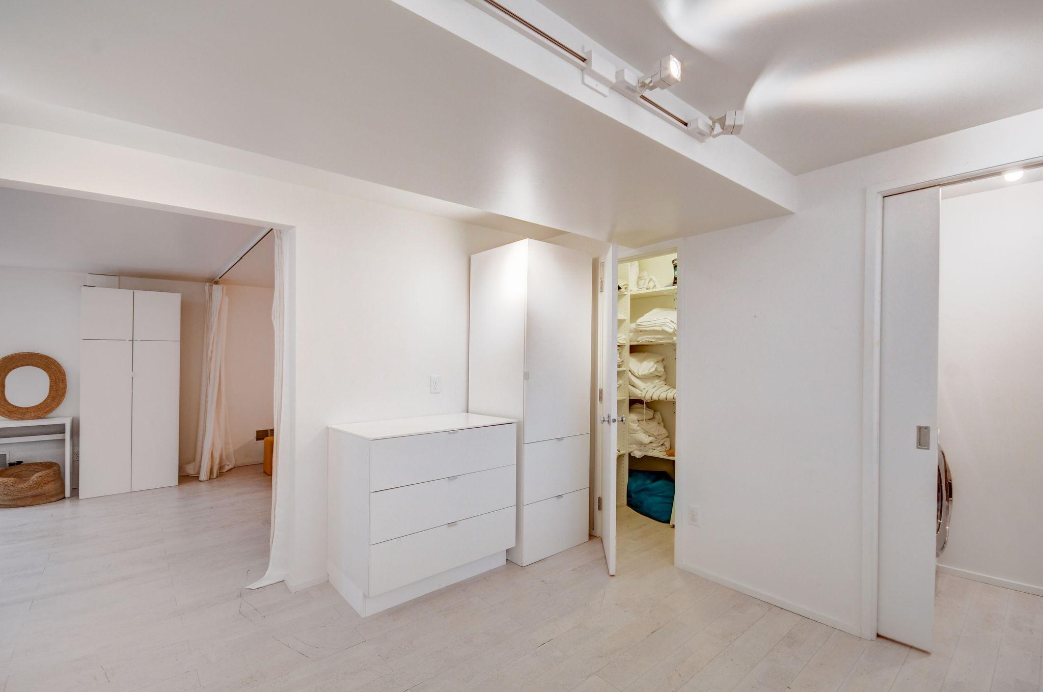 1409 Cedar Lake Parkway