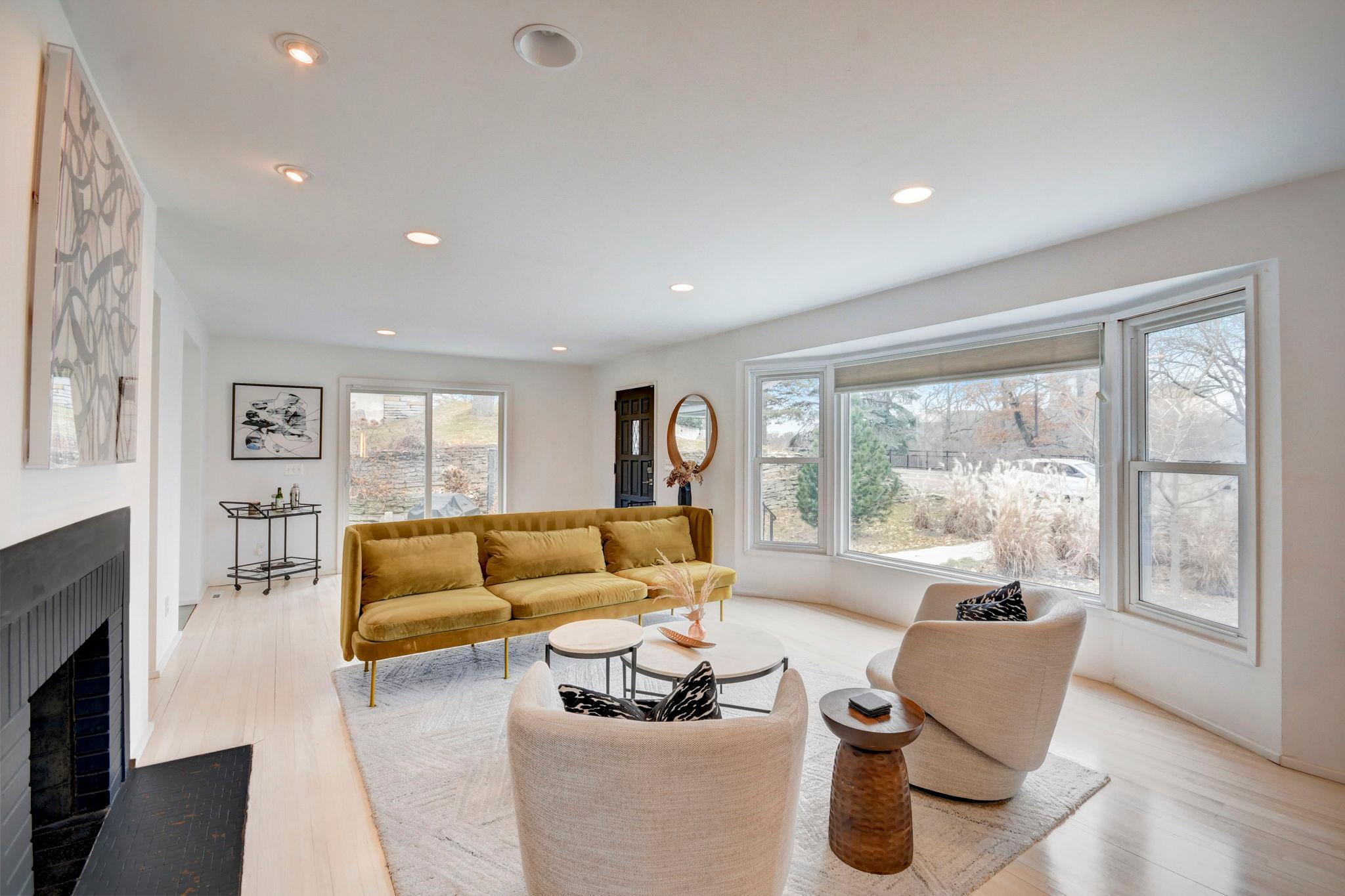 1409 Cedar Lake Parkway