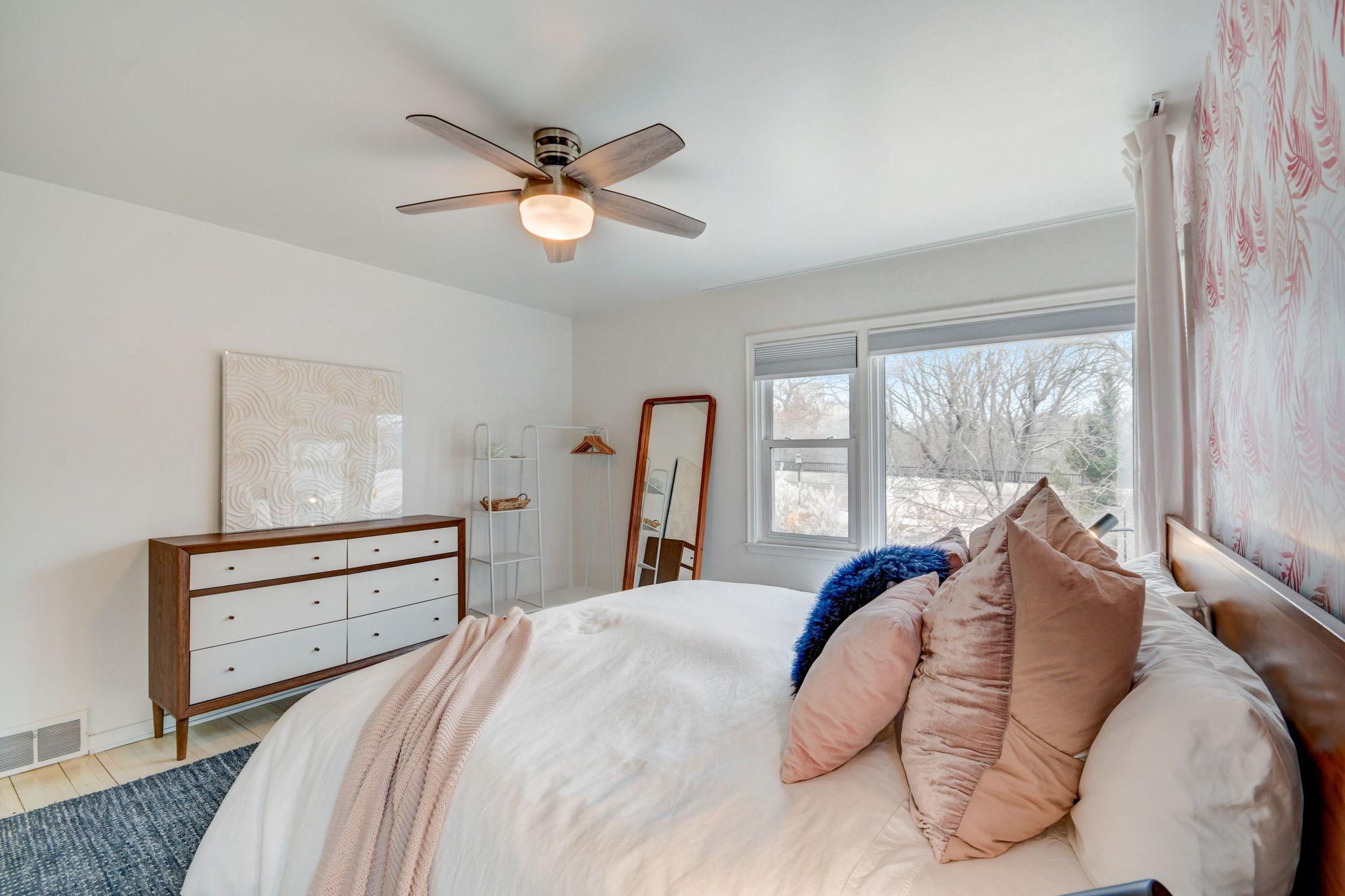 1409 Cedar Lake Parkway