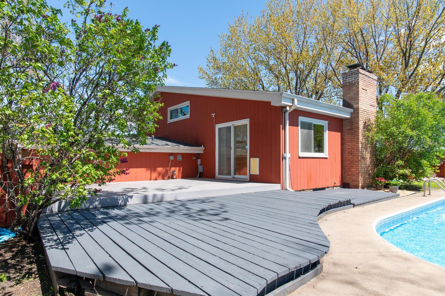 10700 River Terrace