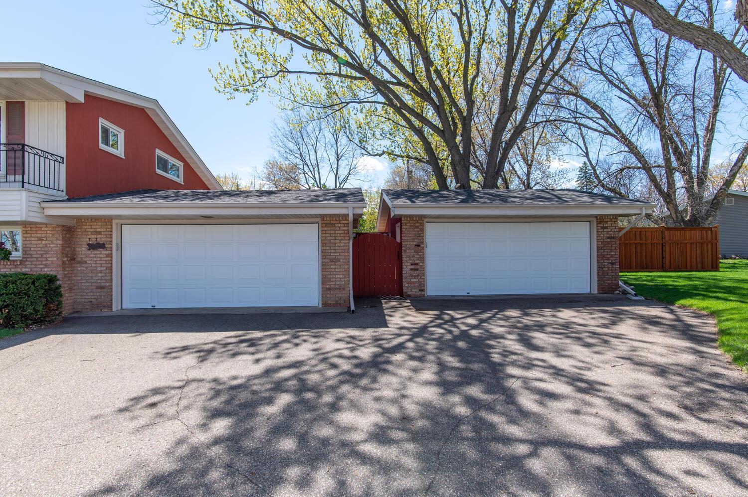 10700 River Terrace