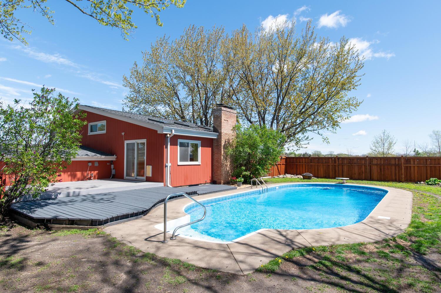 10700 River Terrace