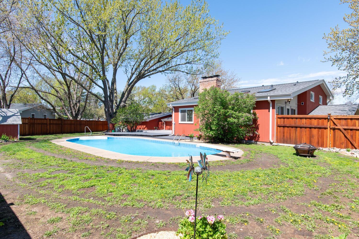 10700 River Terrace