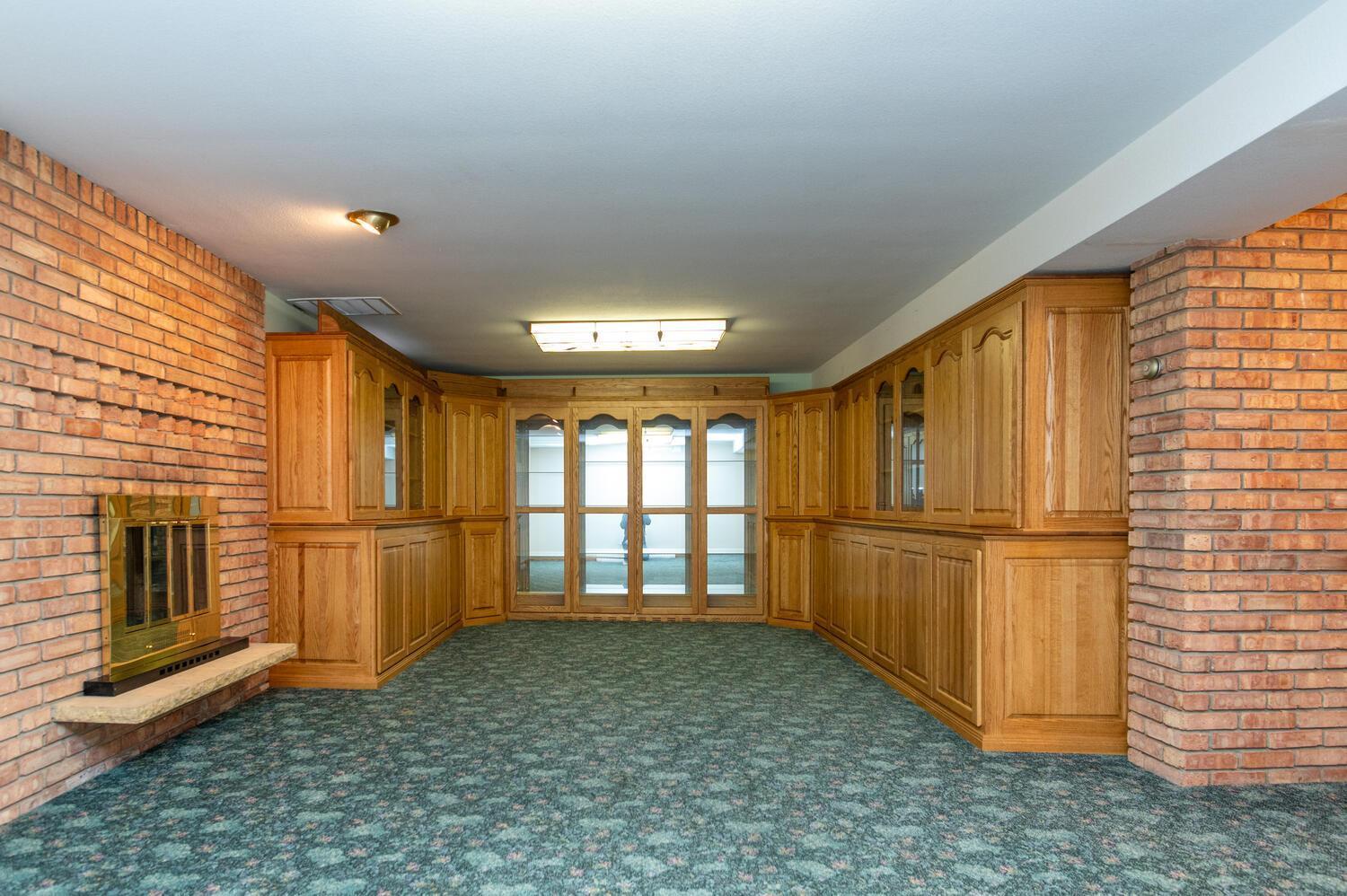 10700 River Terrace