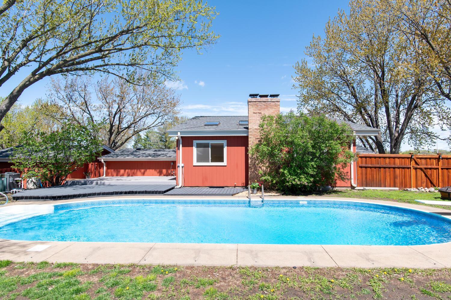 10700 River Terrace