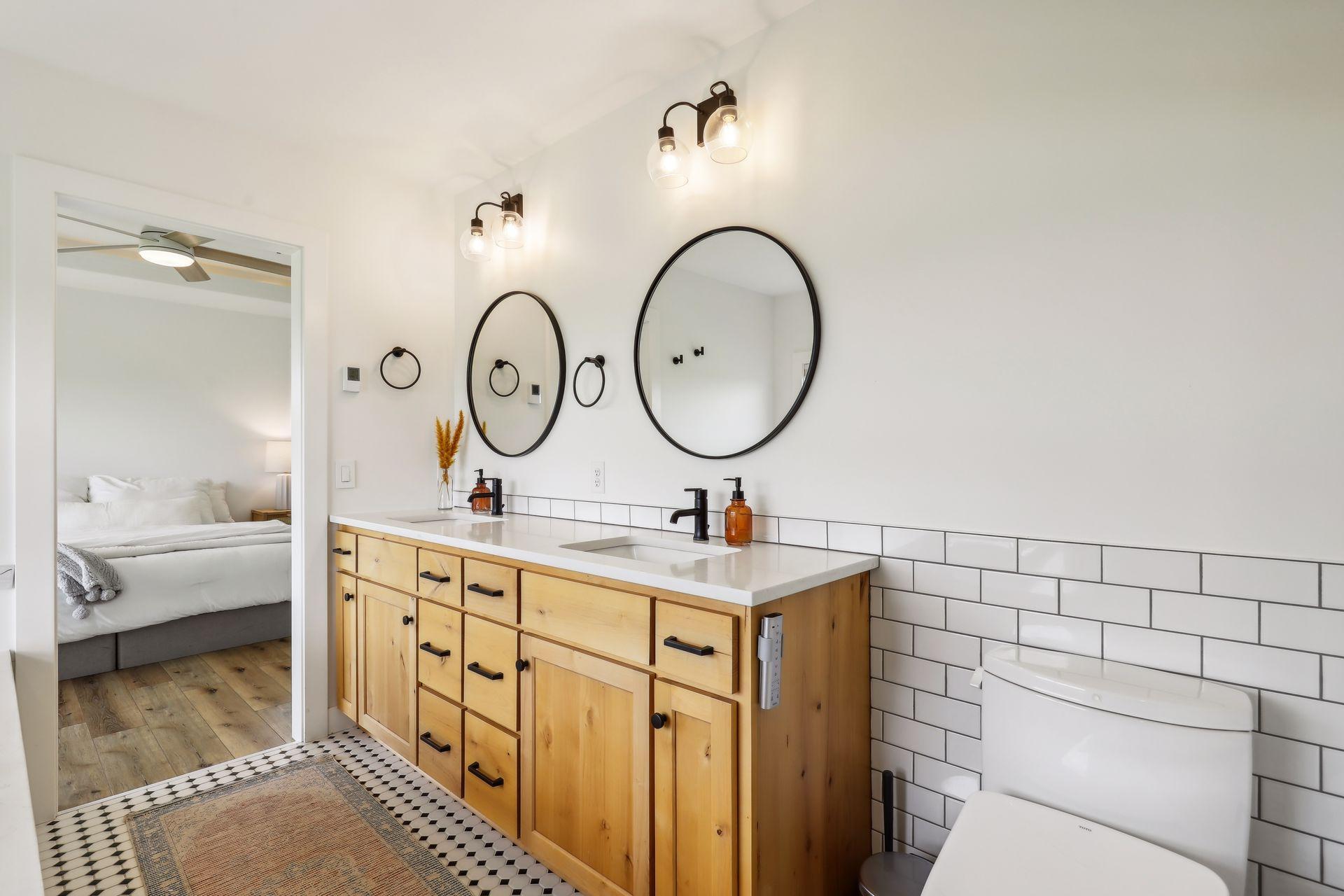 8022 Waterset Circle