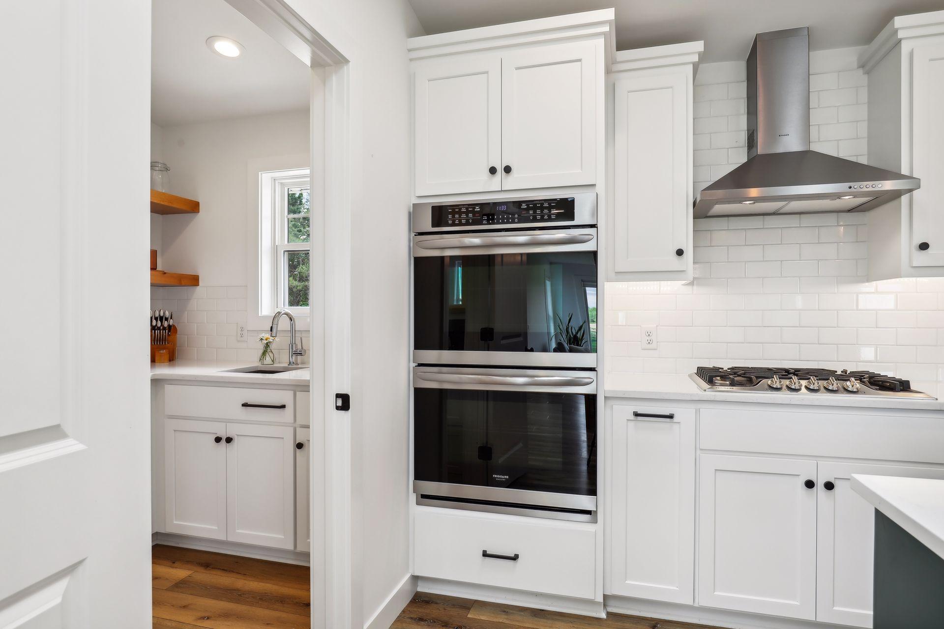 8022 Waterset Circle