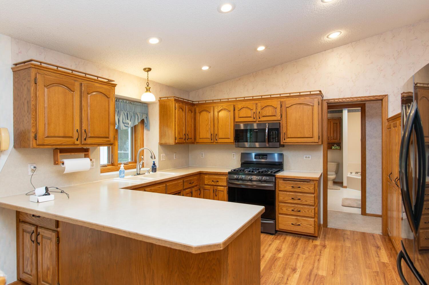 8803 Dallas Lane N