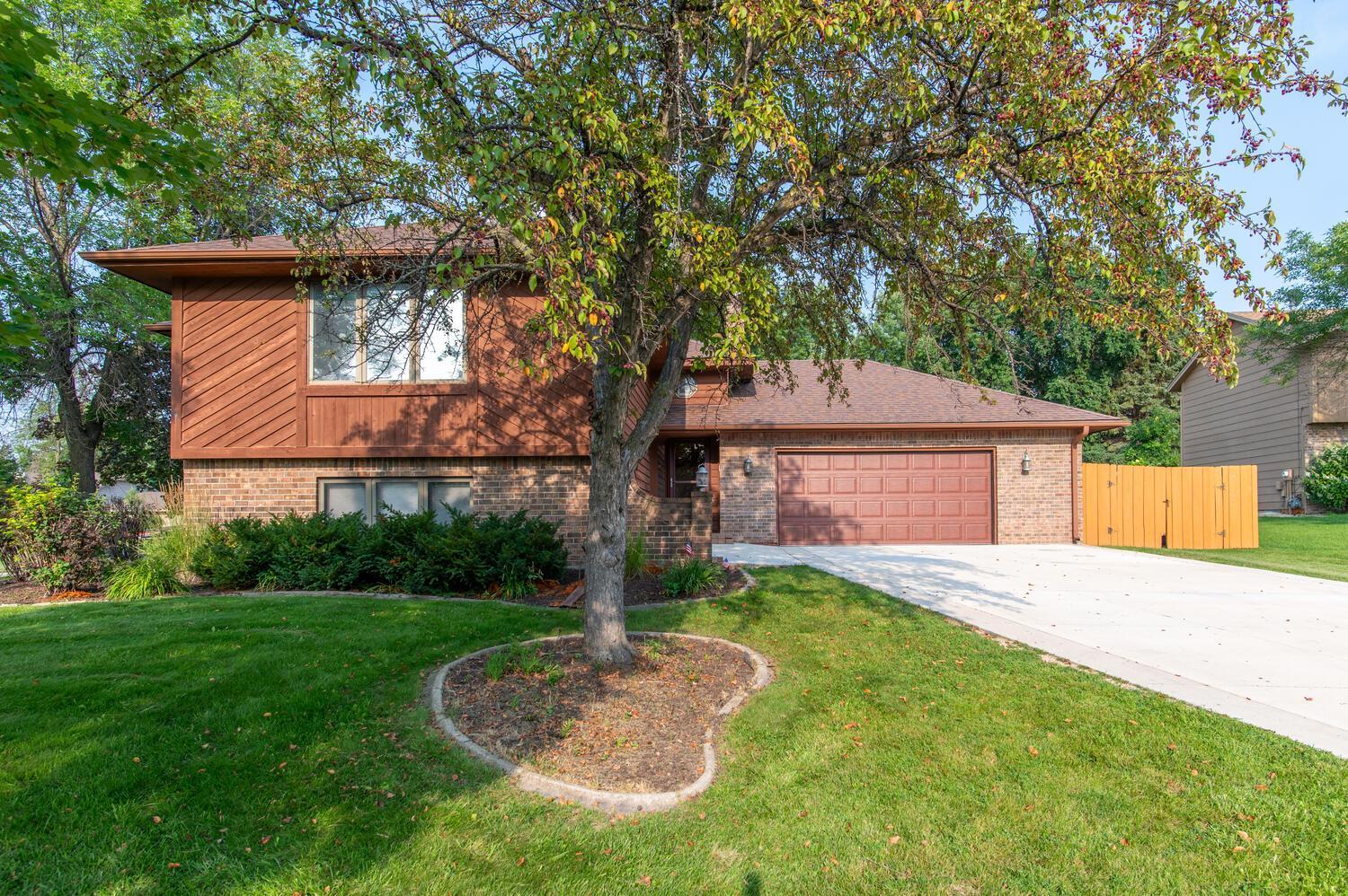 4590 Balsam Lane N