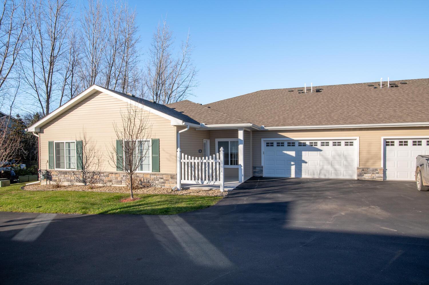 154 Kings Pointe Drive