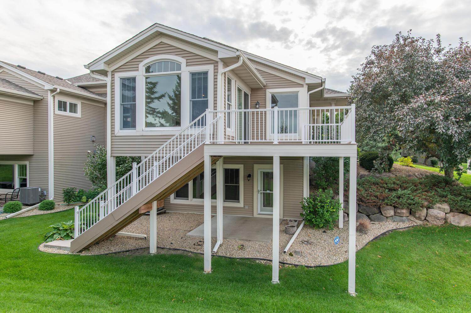 3844 Linden Drive E