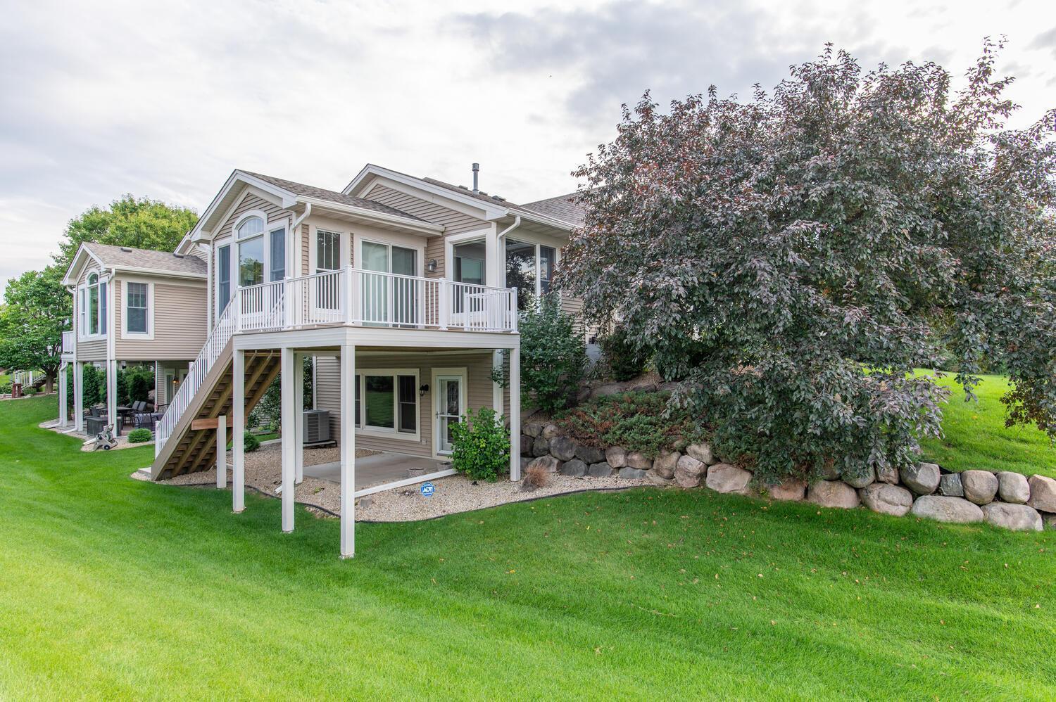 3844 Linden Drive E